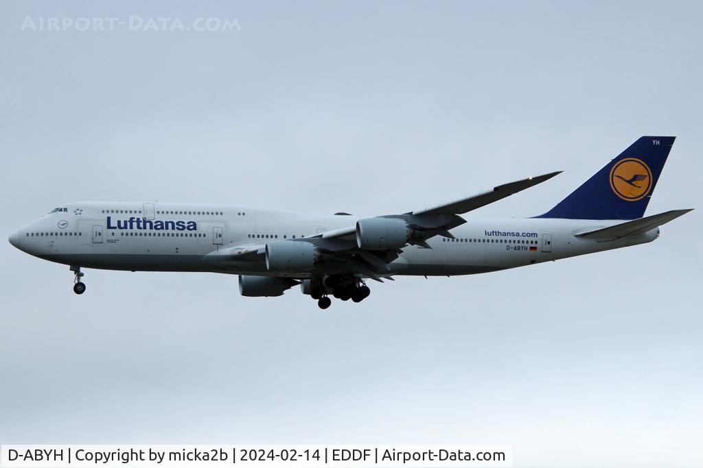 D-ABYH, 2013 Boeing 747-830 C/N 37832, Landing
