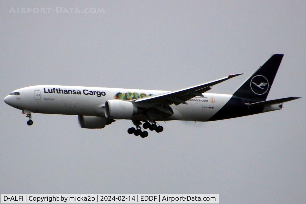 D-ALFI, 2020 Boeing 777-F C/N 66912, Landing