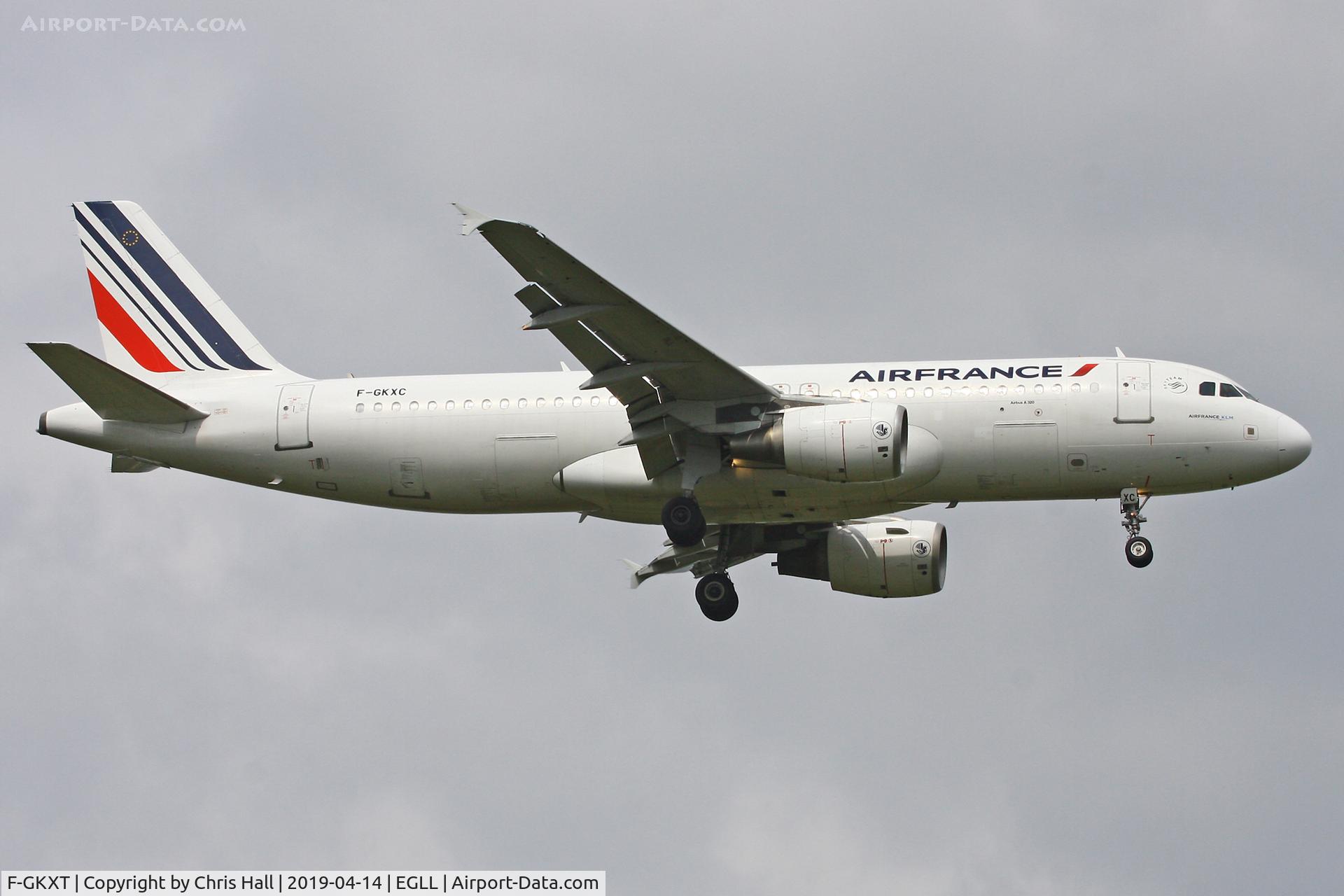 F-GKXT, 2009 Airbus A320-214 C/N 3859, Heathrow