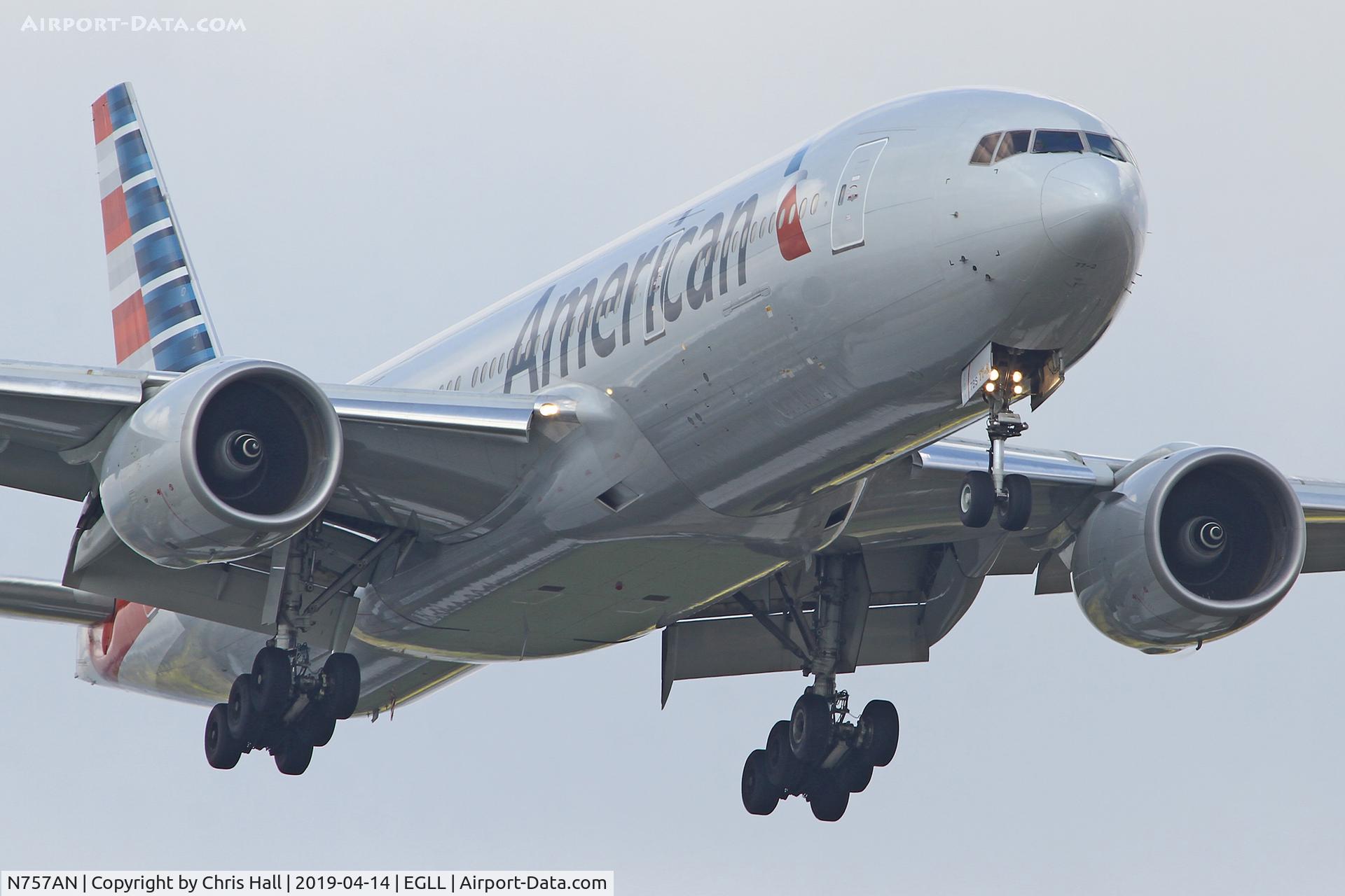 N757AN, 2001 Boeing 777-223 C/N 32636, Heathrow