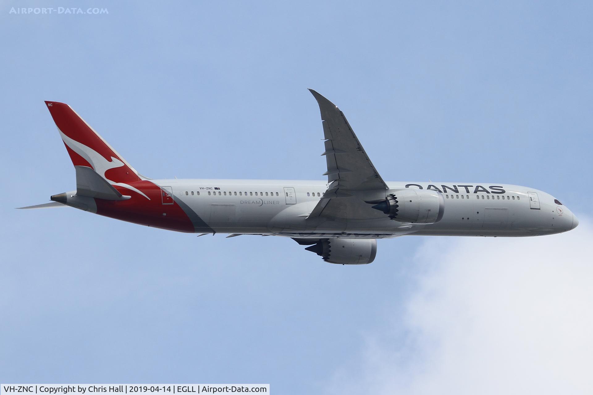 VH-ZNC, 2018 Boeing 787-9 Dreamliner Dreamliner C/N 39040, Heathrow