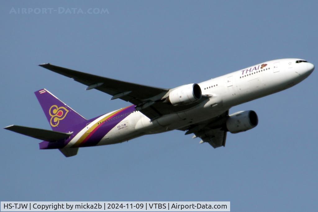 HS-TJW, 2007 Boeing 777-2D7/ER C/N 34591/672, Take off