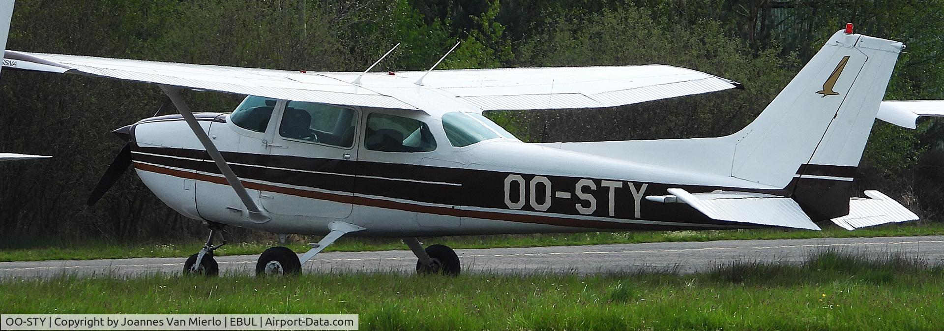 OO-STY, Cessna 172N C/N 17270980, Ursel
