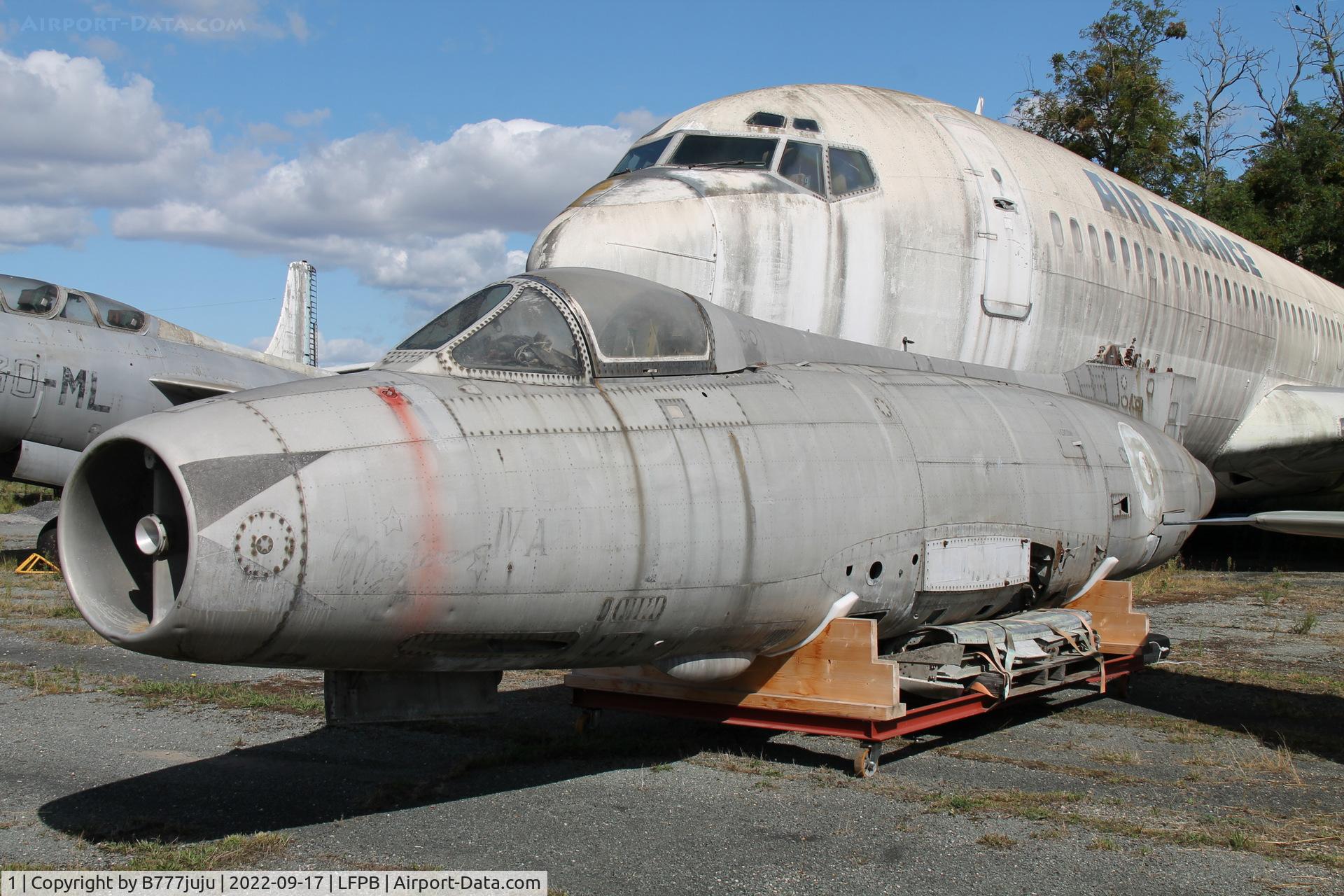 1, Dassault Mystere IVA C/N 1, at Dugny
Musée de l'air et de l'Espace