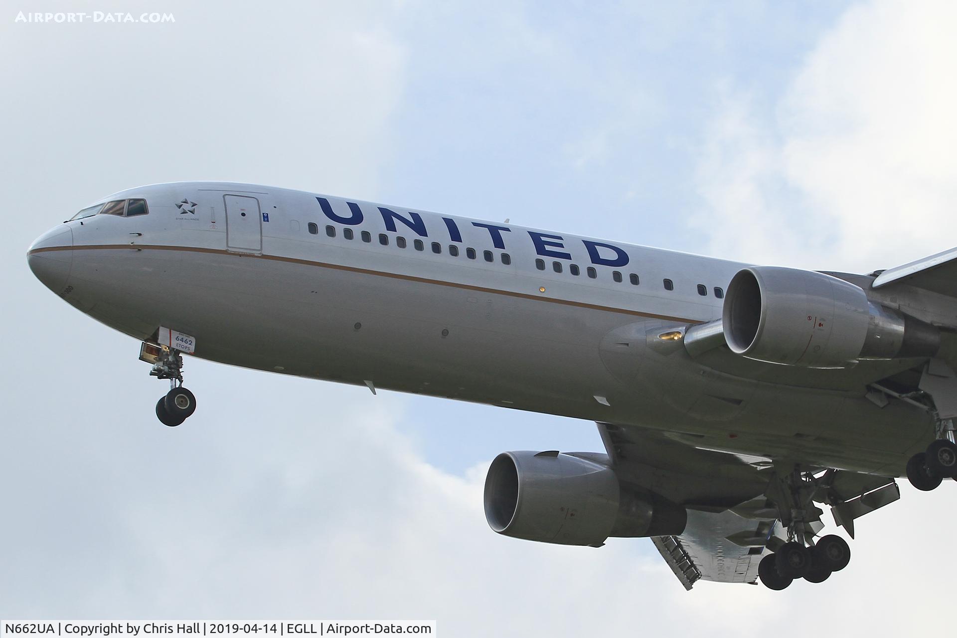 N662UA, 1993 Boeing 767-322 C/N 27159, Heathrow