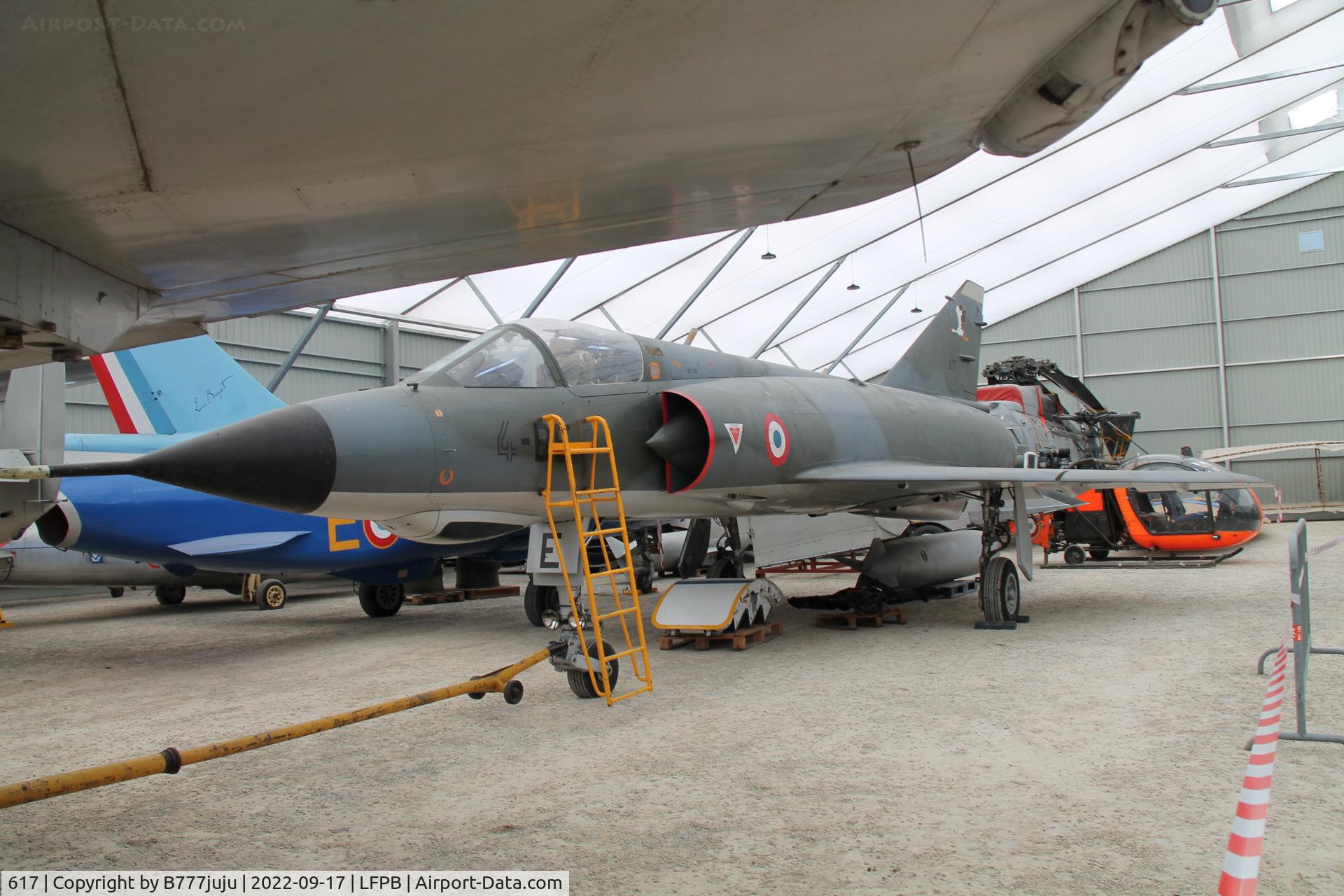 617, Dassault Mirage IIIE C/N 617, at Dugny
Musée de l'air et de l'Espace