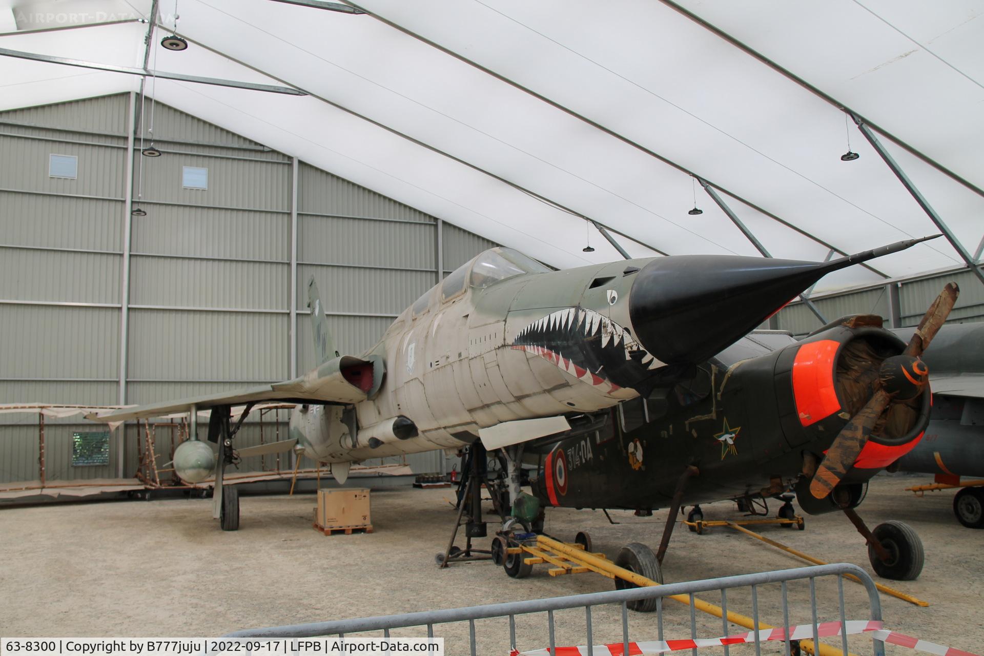 63-8300, 1963 Republic F-105G Thunderchief C/N F077, at Dugny
Musée de l'air et de l'Espace