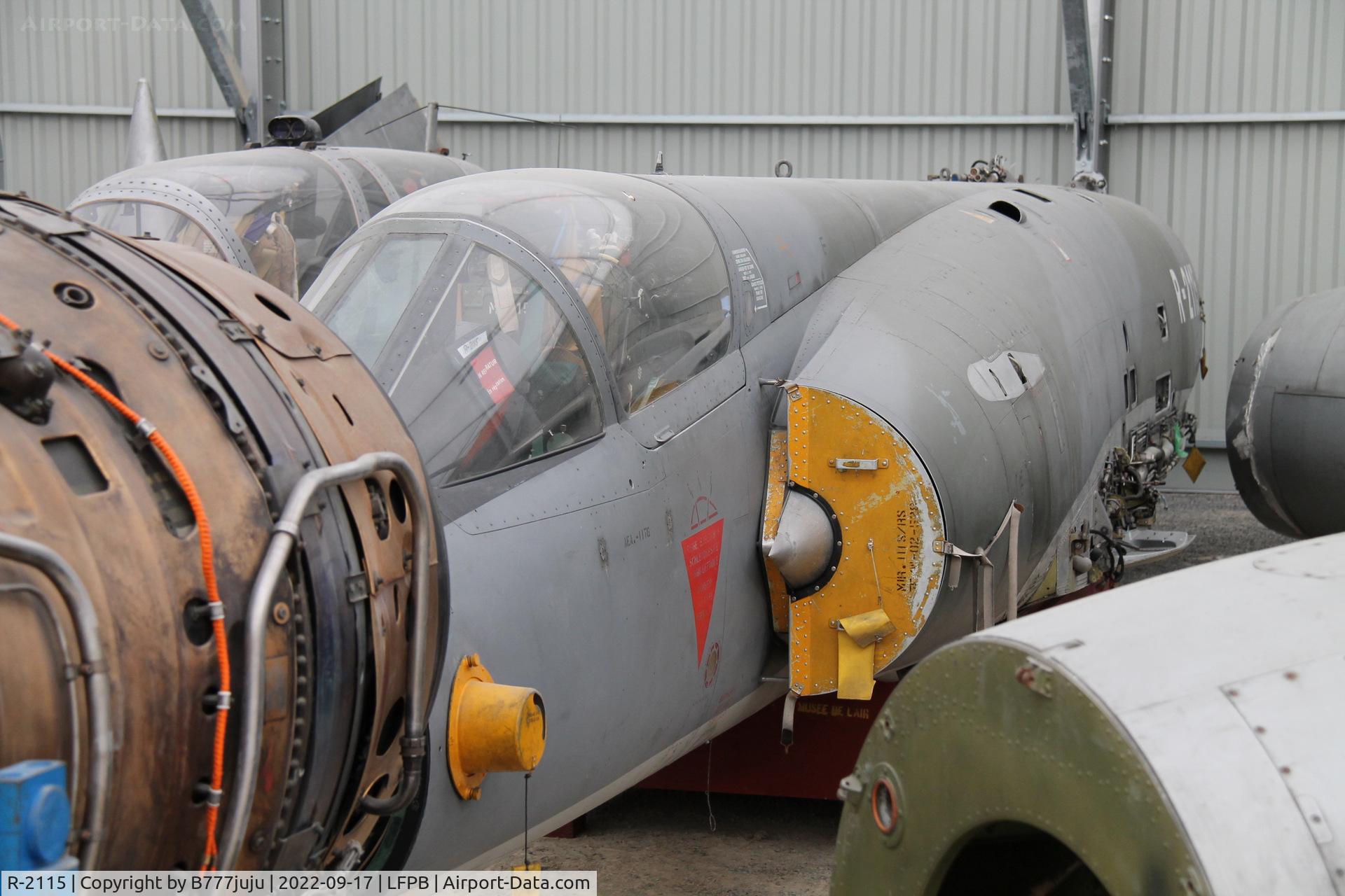 R-2115, Dassault Mirage IIIRS C/N 17-26-147/1042, at Dugny
Musée de l'air et de l'Espace