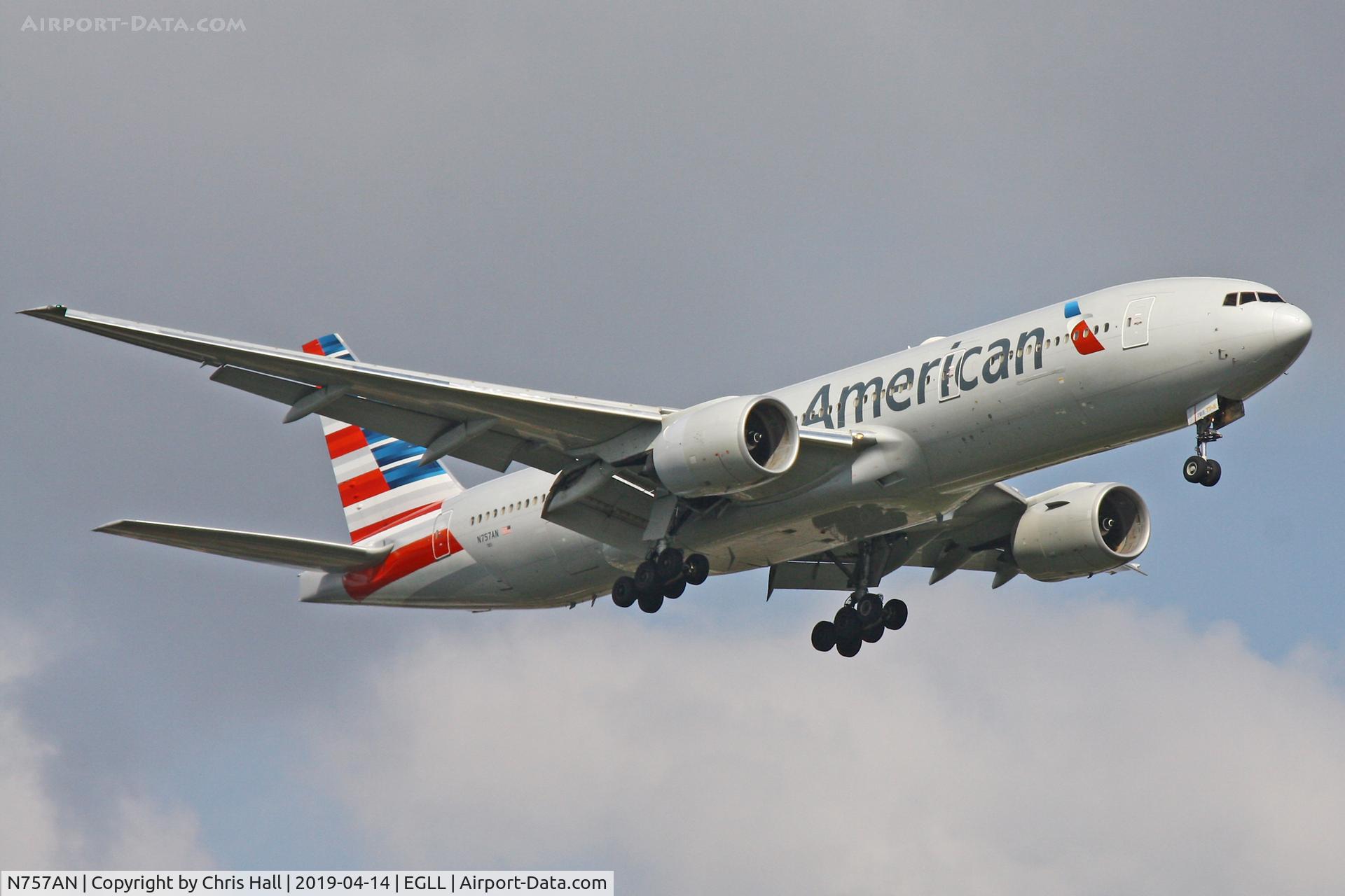 N757AN, 2001 Boeing 777-223 C/N 32636, Heathrow