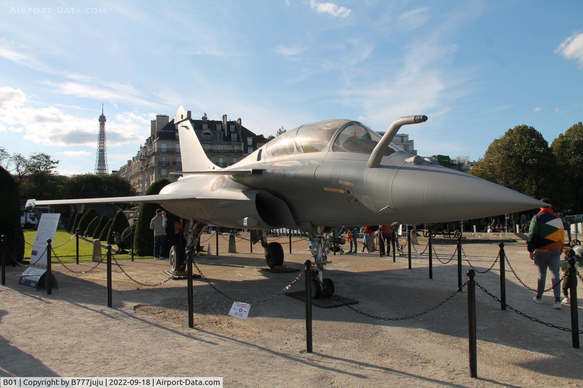 B01, Dassault Rafale B C/N B01, at Paris Invalides