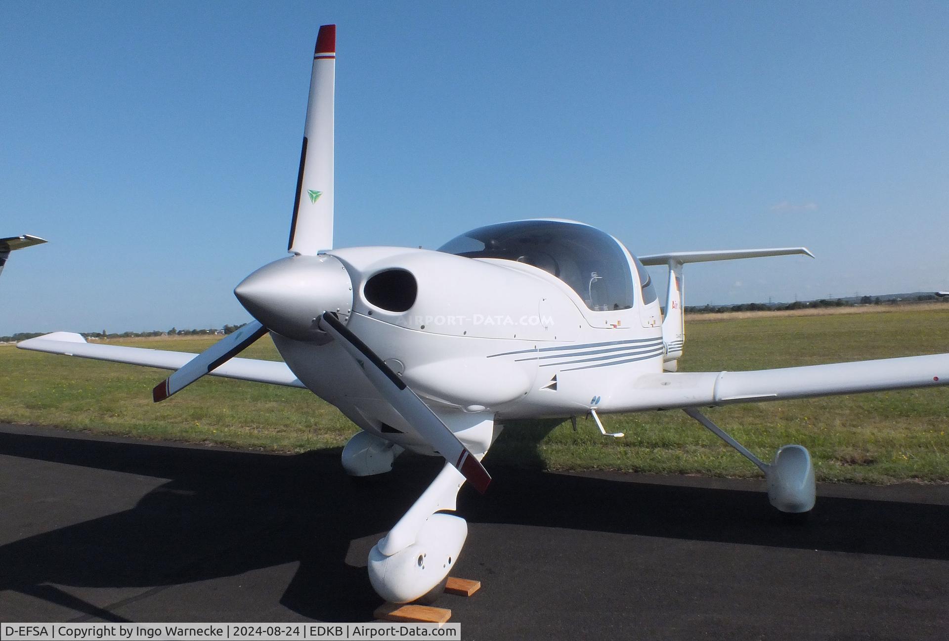 D-EFSA, 2004 Diamond DA-40D Diamond Star Diamond Star C/N D4.096, Diamond DA-40D Diamond Star at Bonn-Hangelar airfield during the Grumman Fly-in 2024