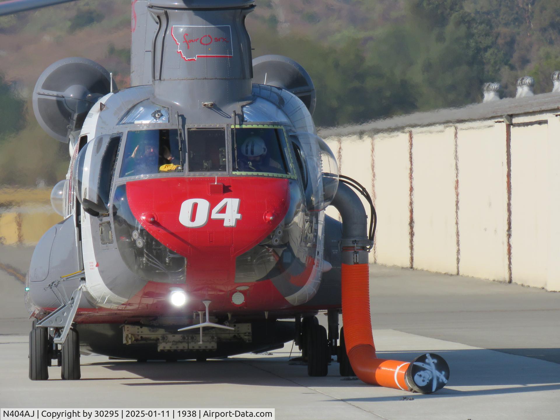 N404AJ, 1992 Boeing Vertol CH-47D Chinook C/N 92-0297 (M.3438), Ready to go