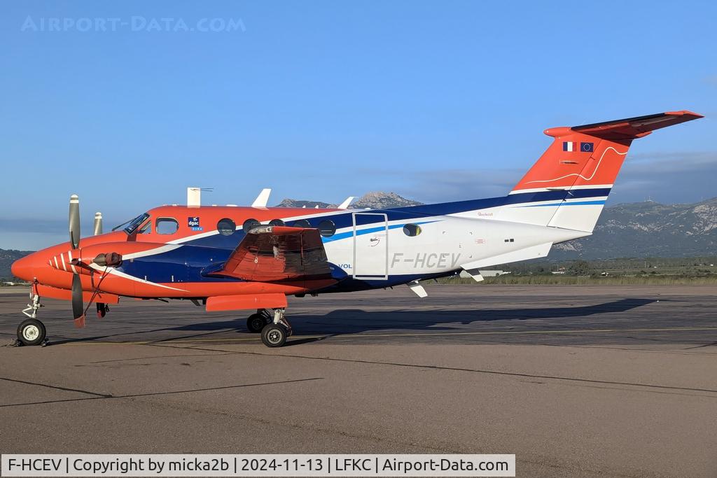 F-HCEV, 2009 Hawker Beechcraft B200GT King Air C/N BY-91, Parked with new livery