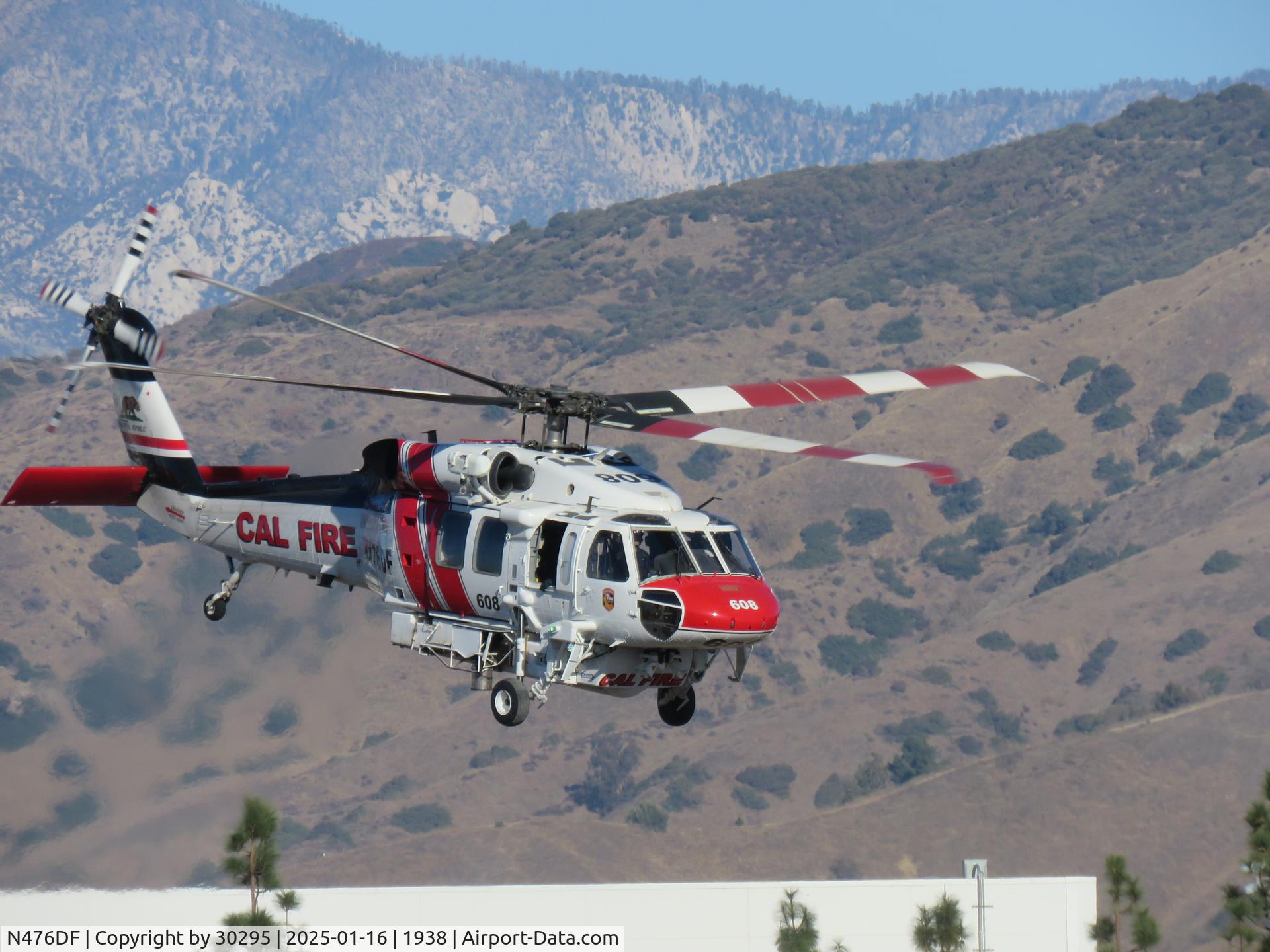 N476DF, 2020 Sikorsky S-70i Firehawk C/N 704083, Speeding up for lift
