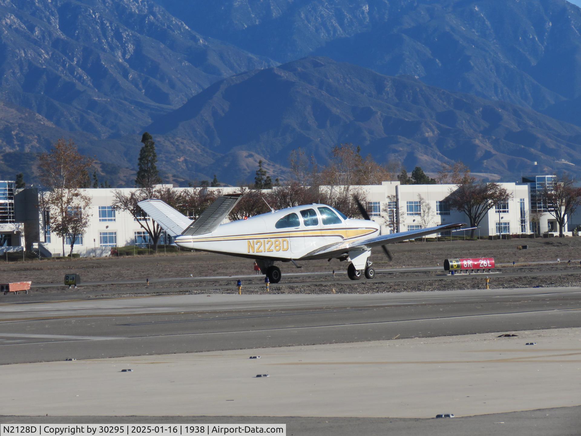 N2128D, 1960 Beech D35 C/N D-3473, Taxiing