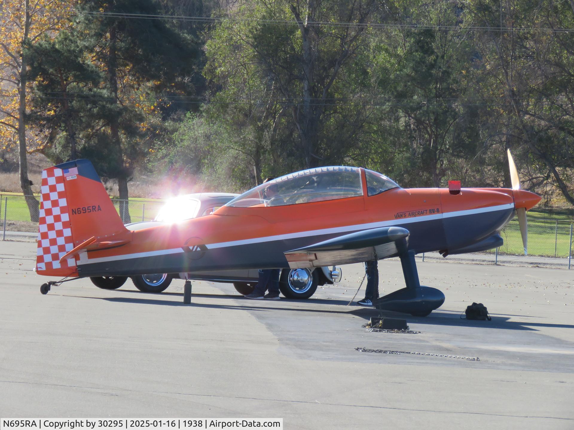 N695RA, 2018 Vans RV- 8 C/N 83533, Parked