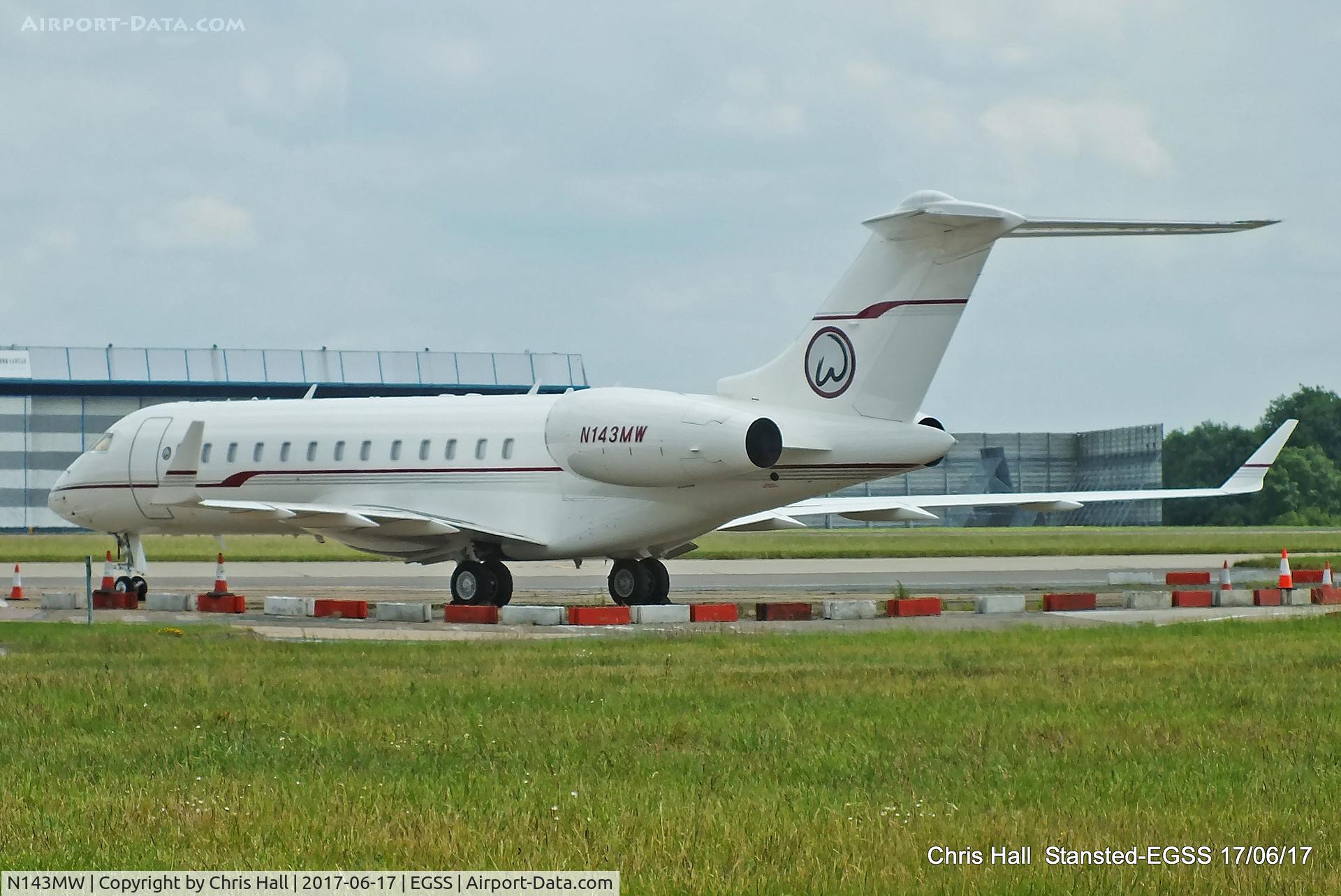 N143MW, 2002 Bombardier BD-700-1A10 Global Express C/N 9109, Stansted