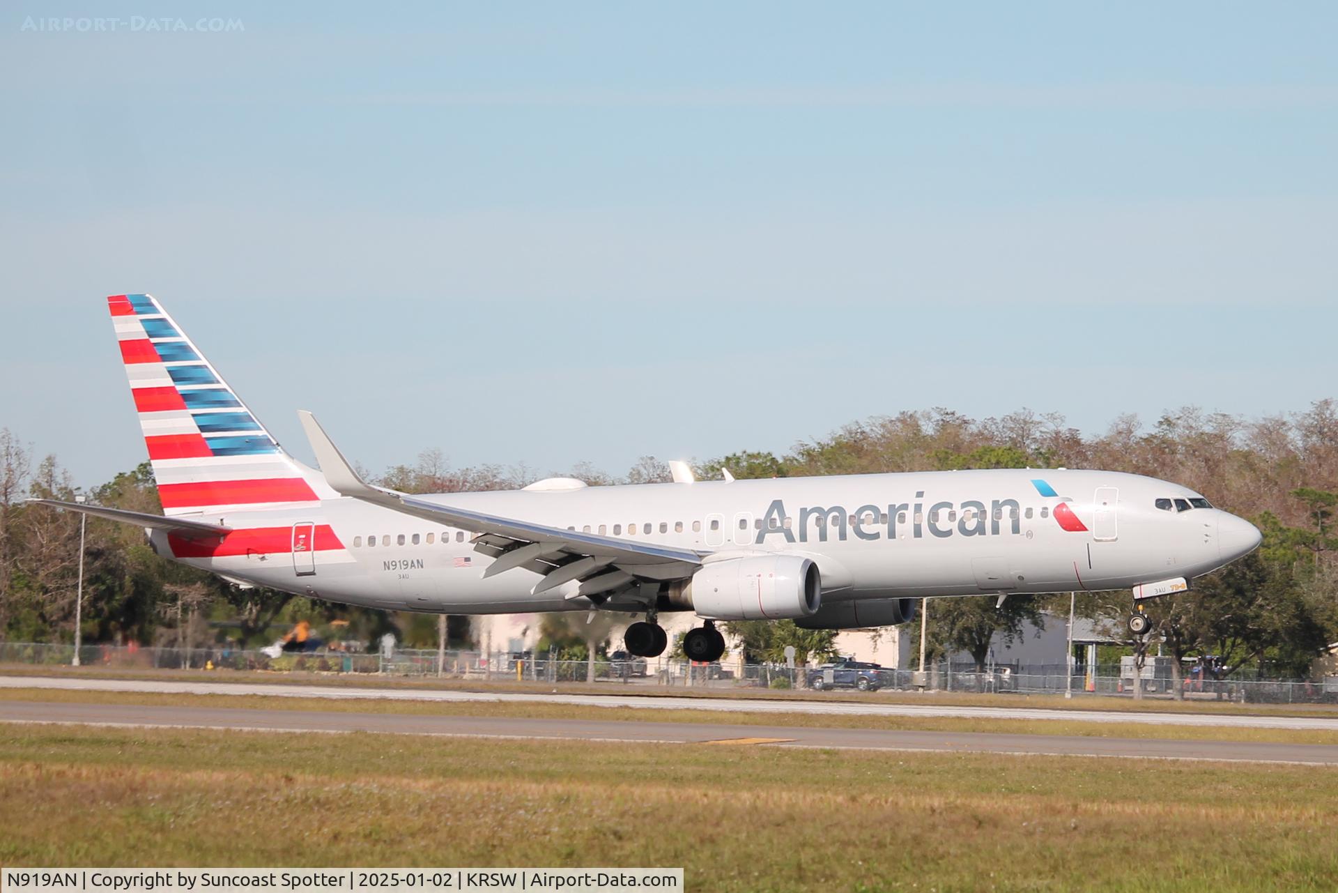 N919AN, 1999 Boeing 737-823 C/N 29520, American Flight 2965 arrives on Runway 6 at Southwest Florida International Airport following flight from Chicago-O’Hare International Airport