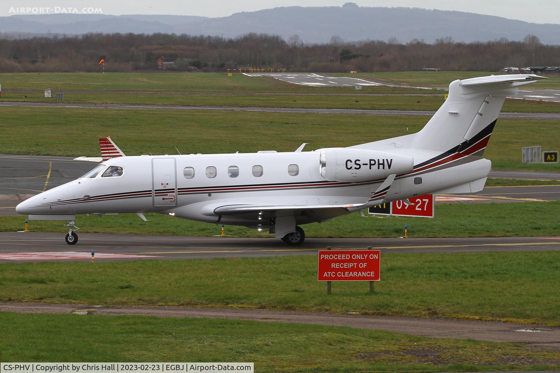 CS-PHV, 2022 Embraer EMB-505 Phenom 300 C/N 50500664, Staverton