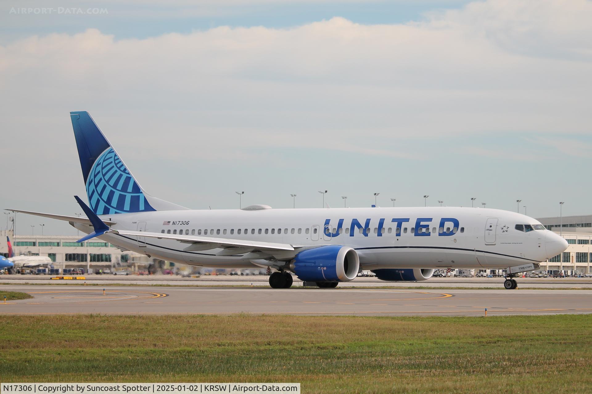 N17306, 2023 Boeing 737 Max 8 C/N 67565, United Flight 1285 taxis at Southwest Florida International Airport prior to flight to Houston Bush Intercontinental Airport