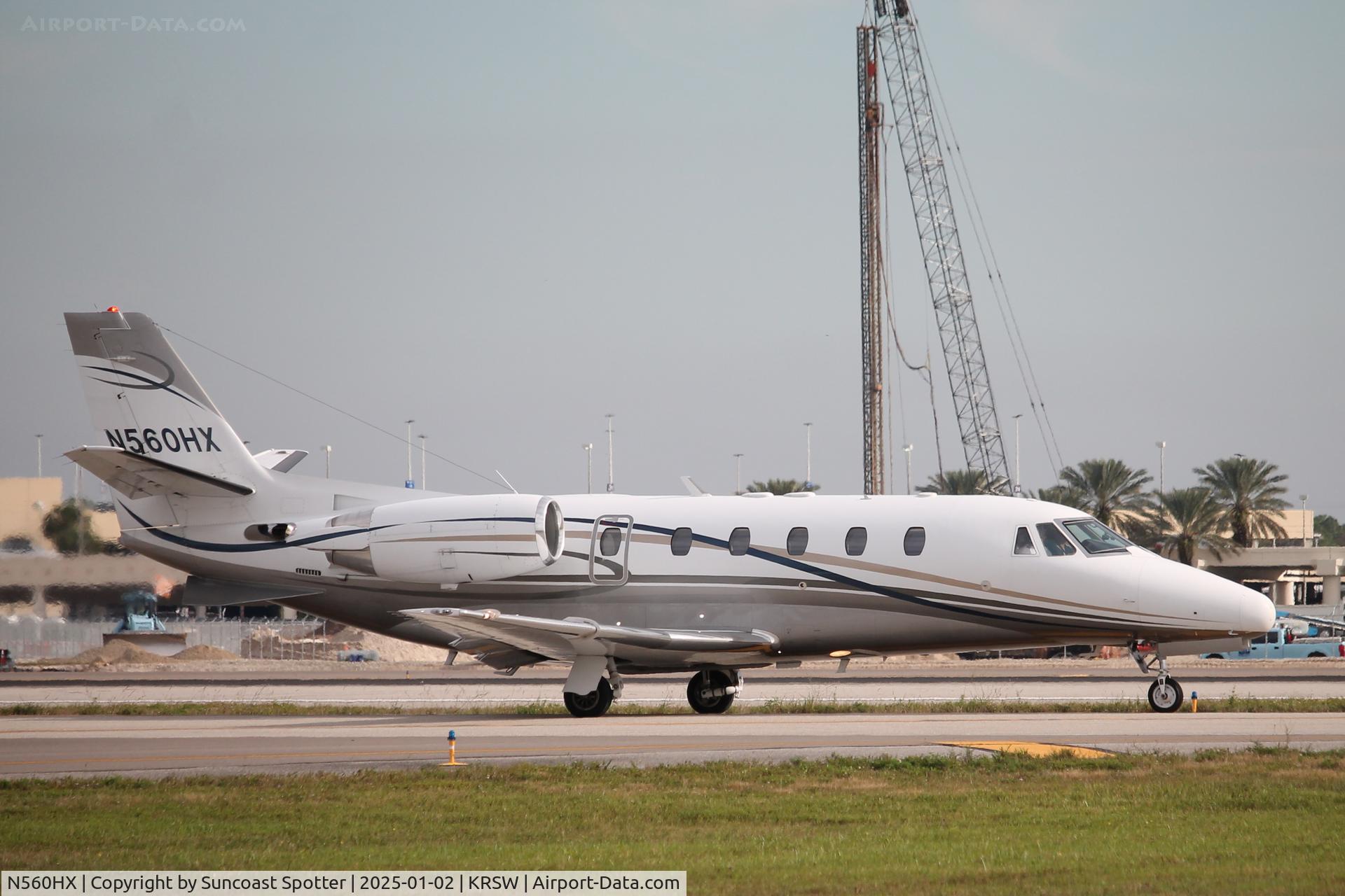 N560HX, 2000 Cessna 560XL C/N 560-5139, Ventura Flight 560 taxis at Southwest Florida International Airport prior to flight to Tampa International Airport