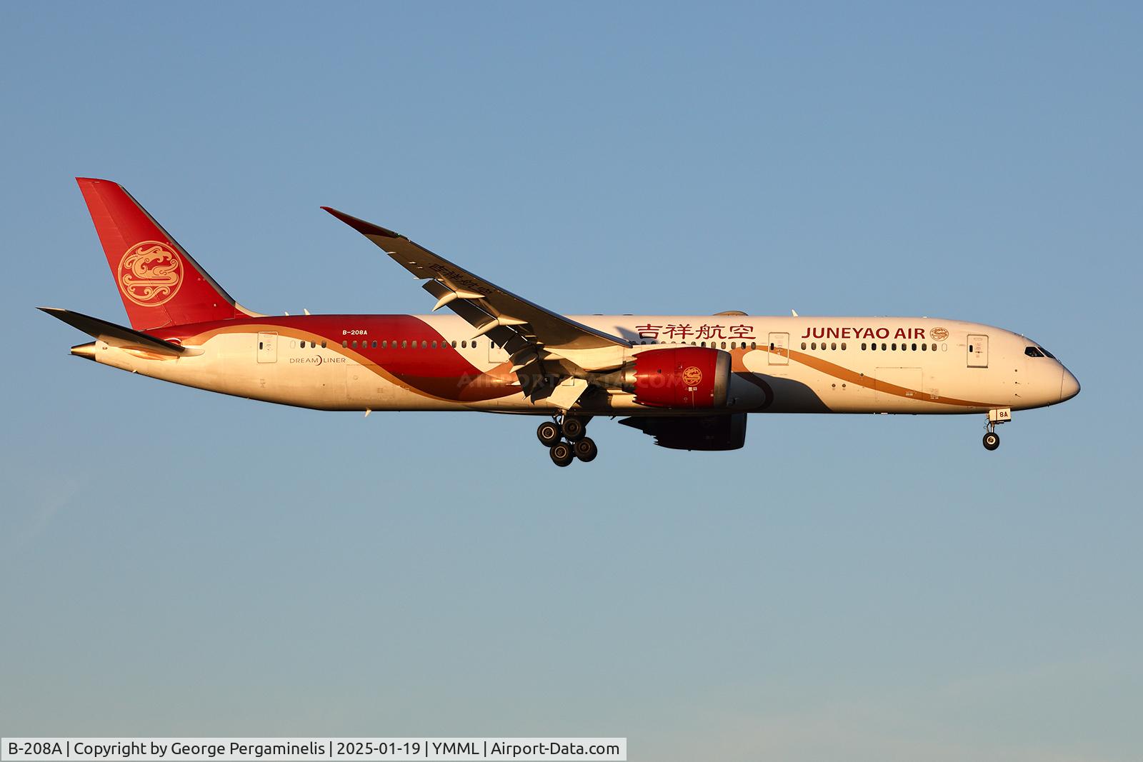 B-208A, Boeing 787-9 Dreamliner C/N 64314, Short final for runway 34.
