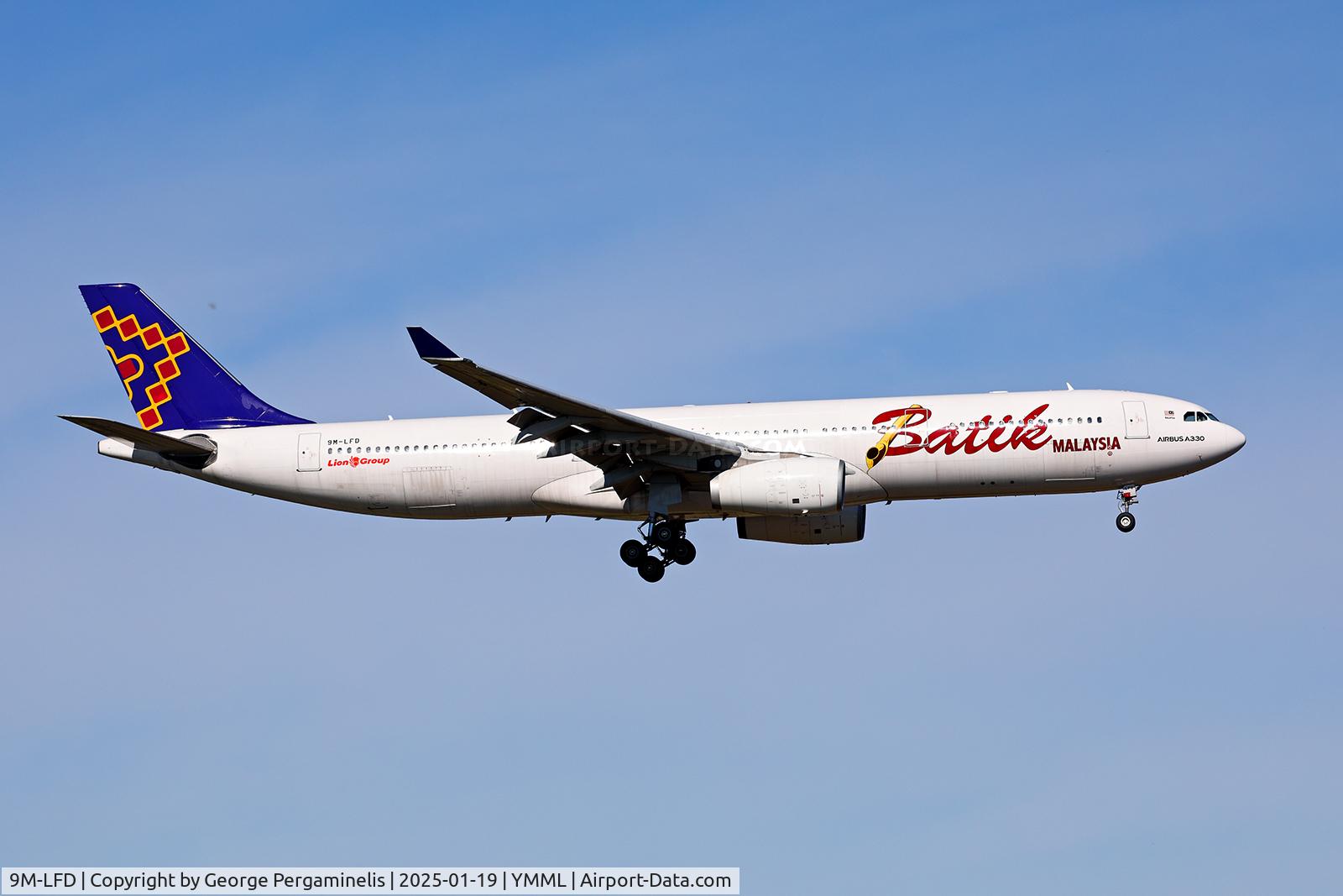 9M-LFD, Airbus A330-343 C/N 1411, Short final for runway 34.
