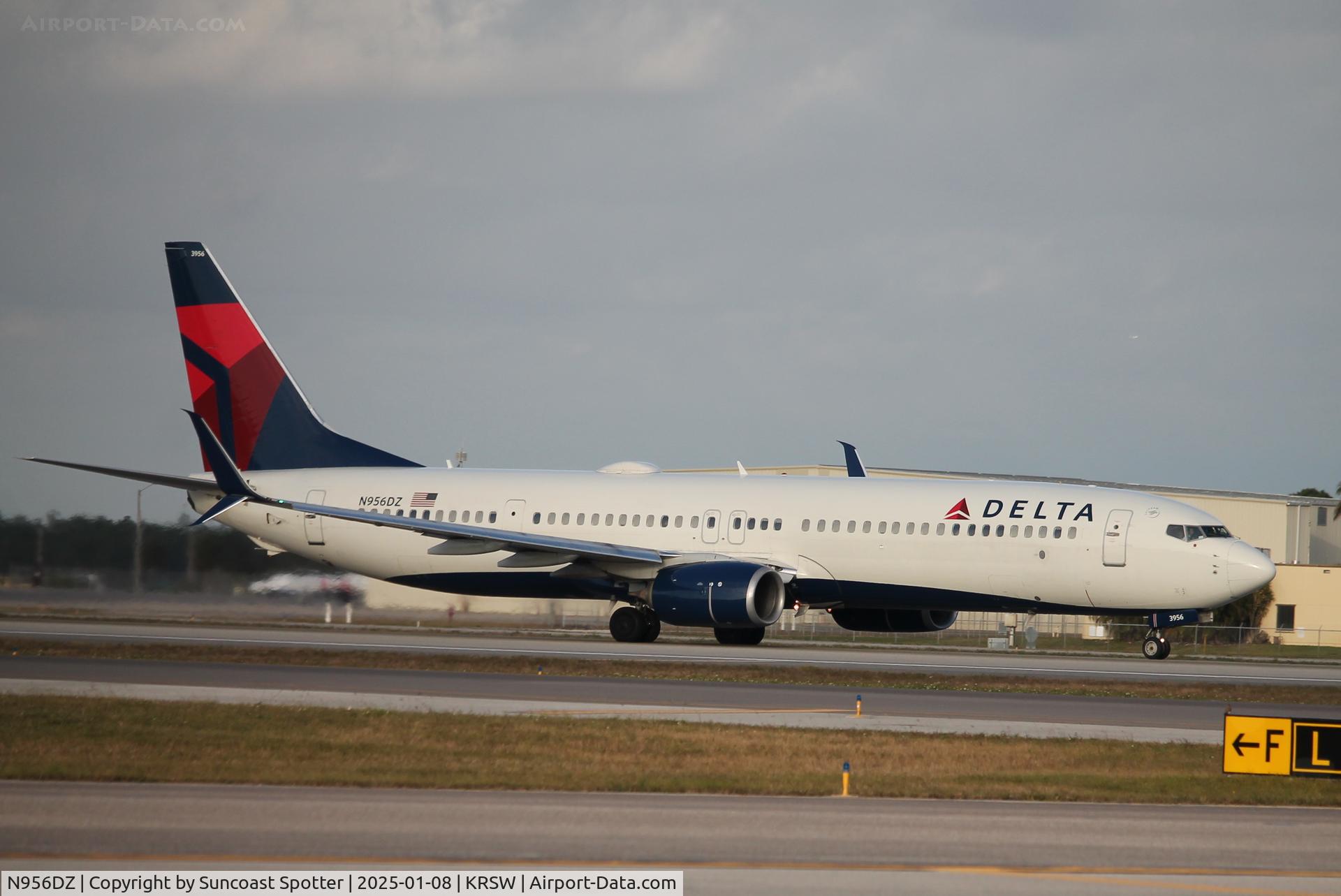 N956DZ, 2013 Boeing 737-9GP C/N 38742, Delta Flight 1395 departs Runway 6 at Southwest International Airport enroute to Hartsfield-Jackson Atlanta International Airport