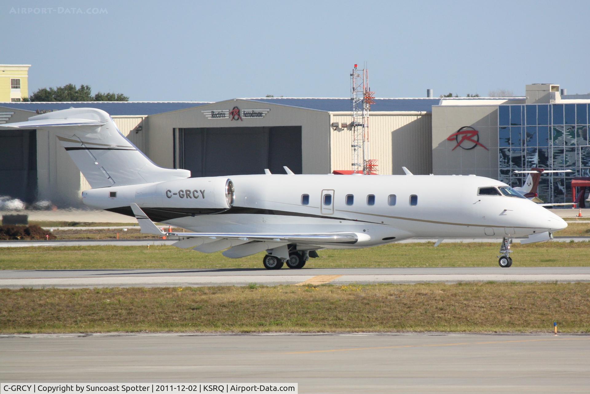 C-GRCY, 2007 Bombardier Challenger 300 (BD-100-1A10) C/N 20182, C-GRCY taxi for departure at Sarasota-Bradenton International Airport
