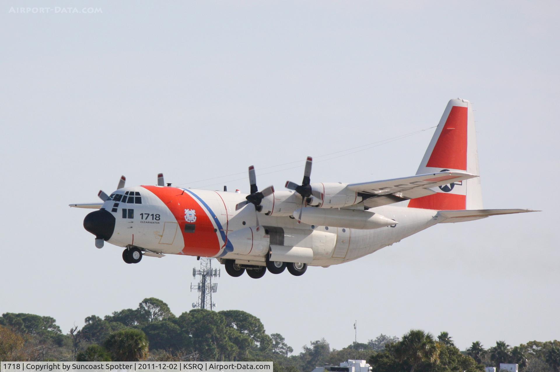 1718, 1986 Lockheed C-130H Hercules C/N 382-5106, USCG 1718 performing maneuvers on Runway 32 at Sarasota-Bradenton International Airport