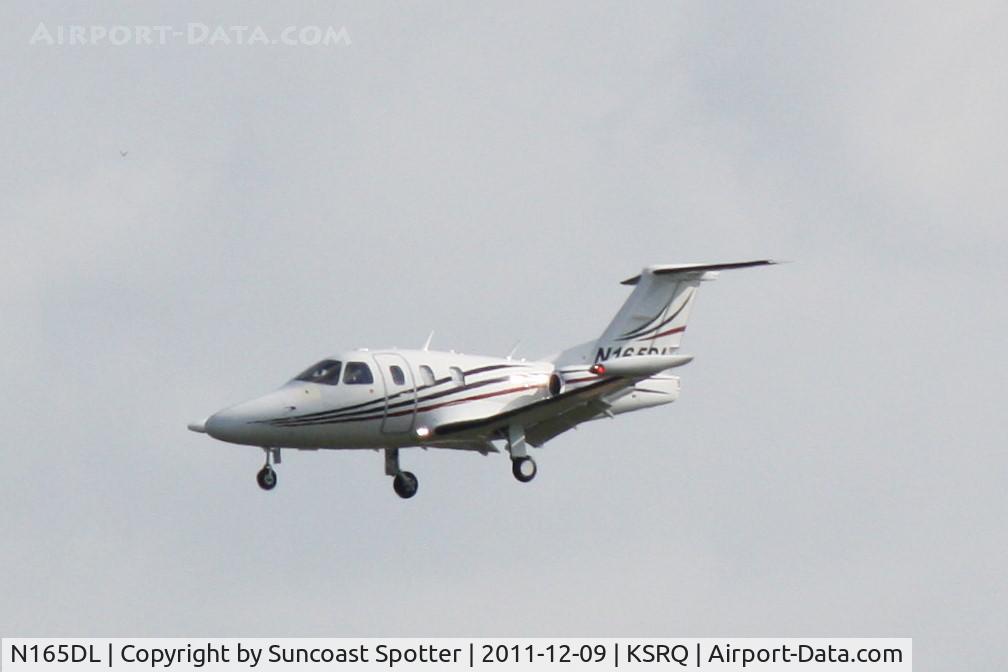 N165DL, 2008 Eclipse Aviation Corp EA500 C/N 000218, Eclipse 500 on approach to Runway 32 at Sarasota-Bradenton International Airport