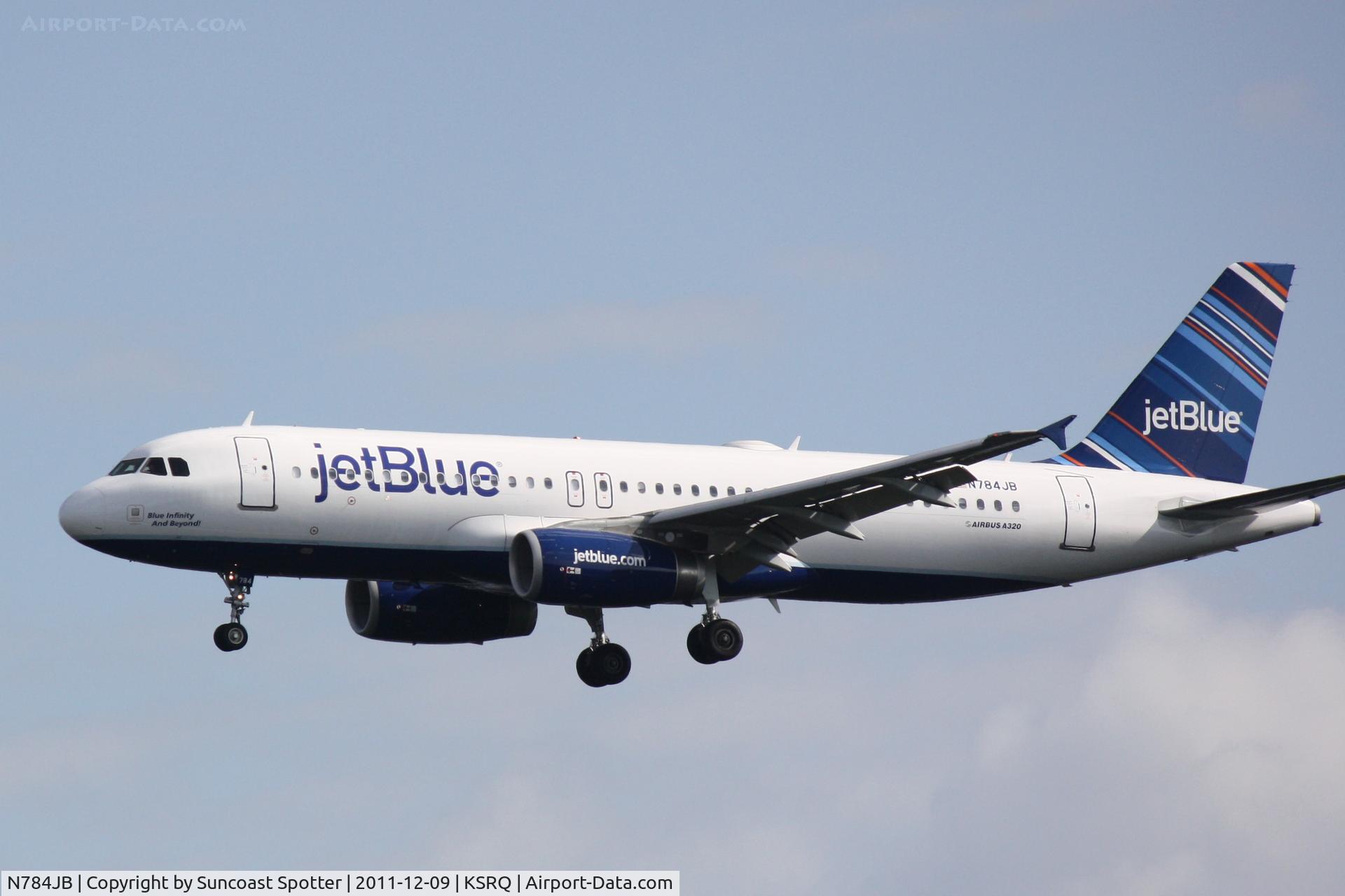 N784JB, 2010 Airbus A320-232 C/N 4578, Jet Blue Airbus A320 on approach to Runway 32 at Sarasota-Bradenton International Airport