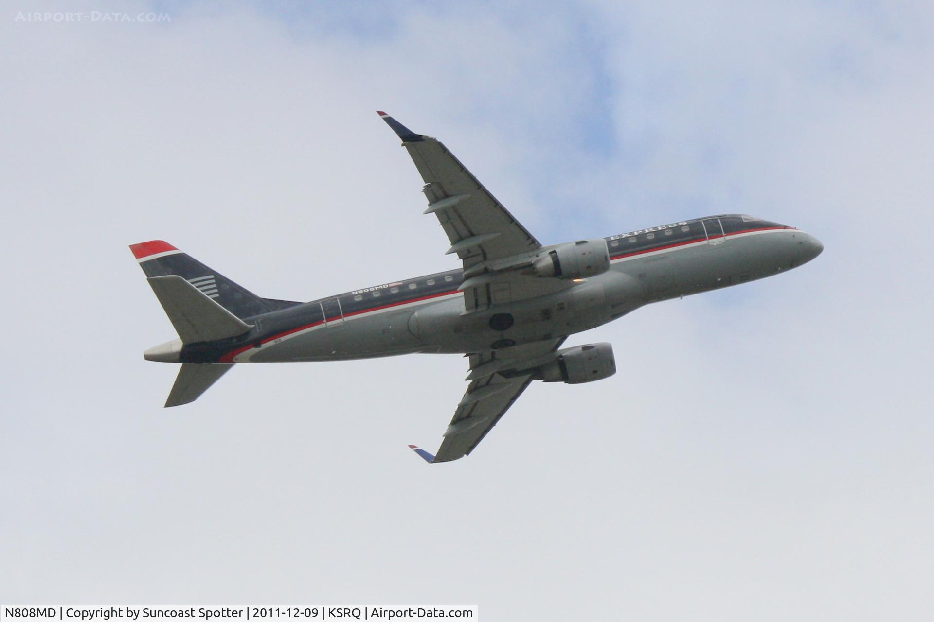 N808MD, 2004 Embraer 170SU (ERJ-170-100SU) C/N 17000021, Republic Embraer 175 departs Runway 14 at Sarasota-Bradenton International Airport