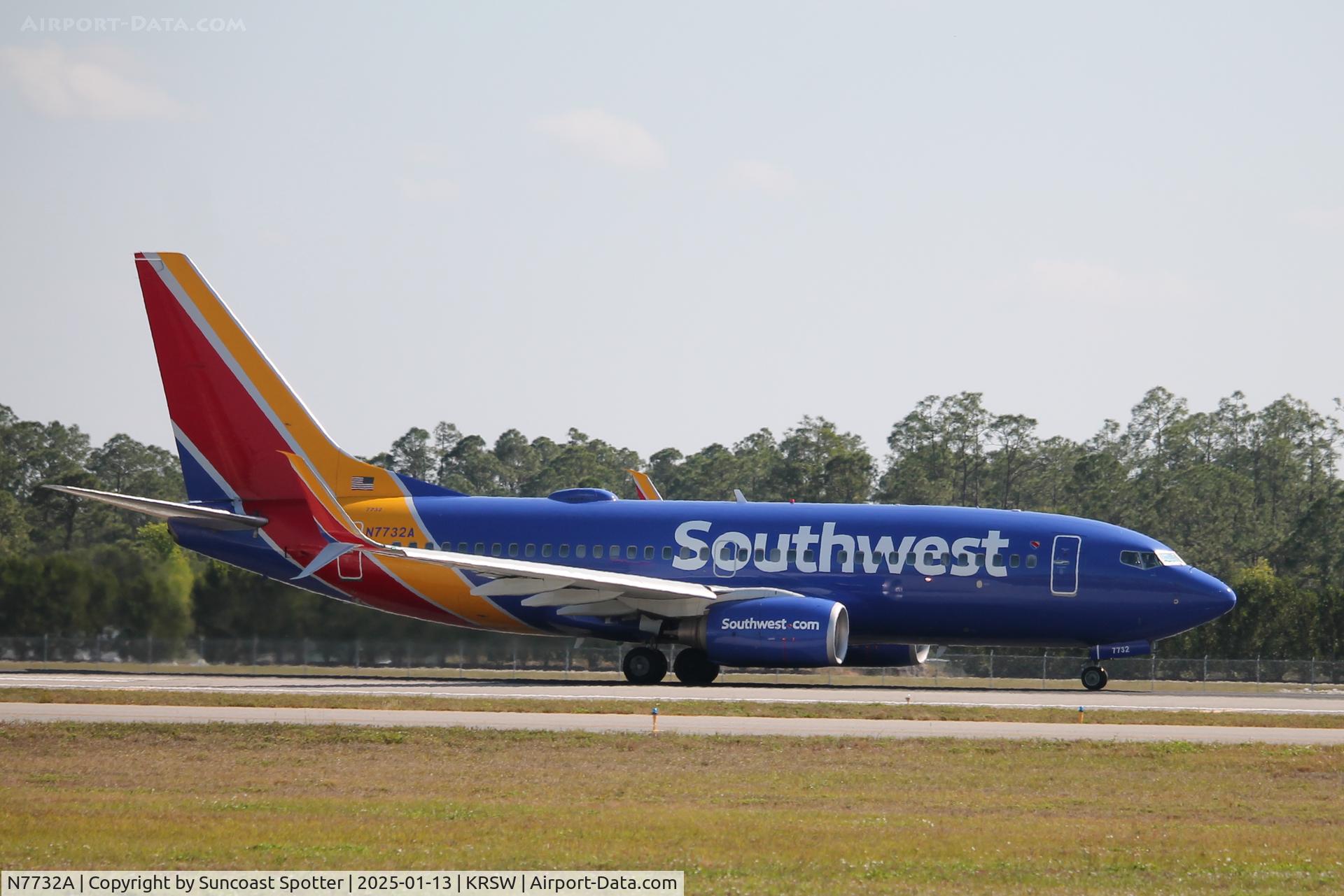 N7732A, 2006 Boeing 737-7BD C/N 34861, Southwest Flight 2459 departs Runway 24 at Southwest Florida International Airport enroute to St Louis-Lambert International Airport