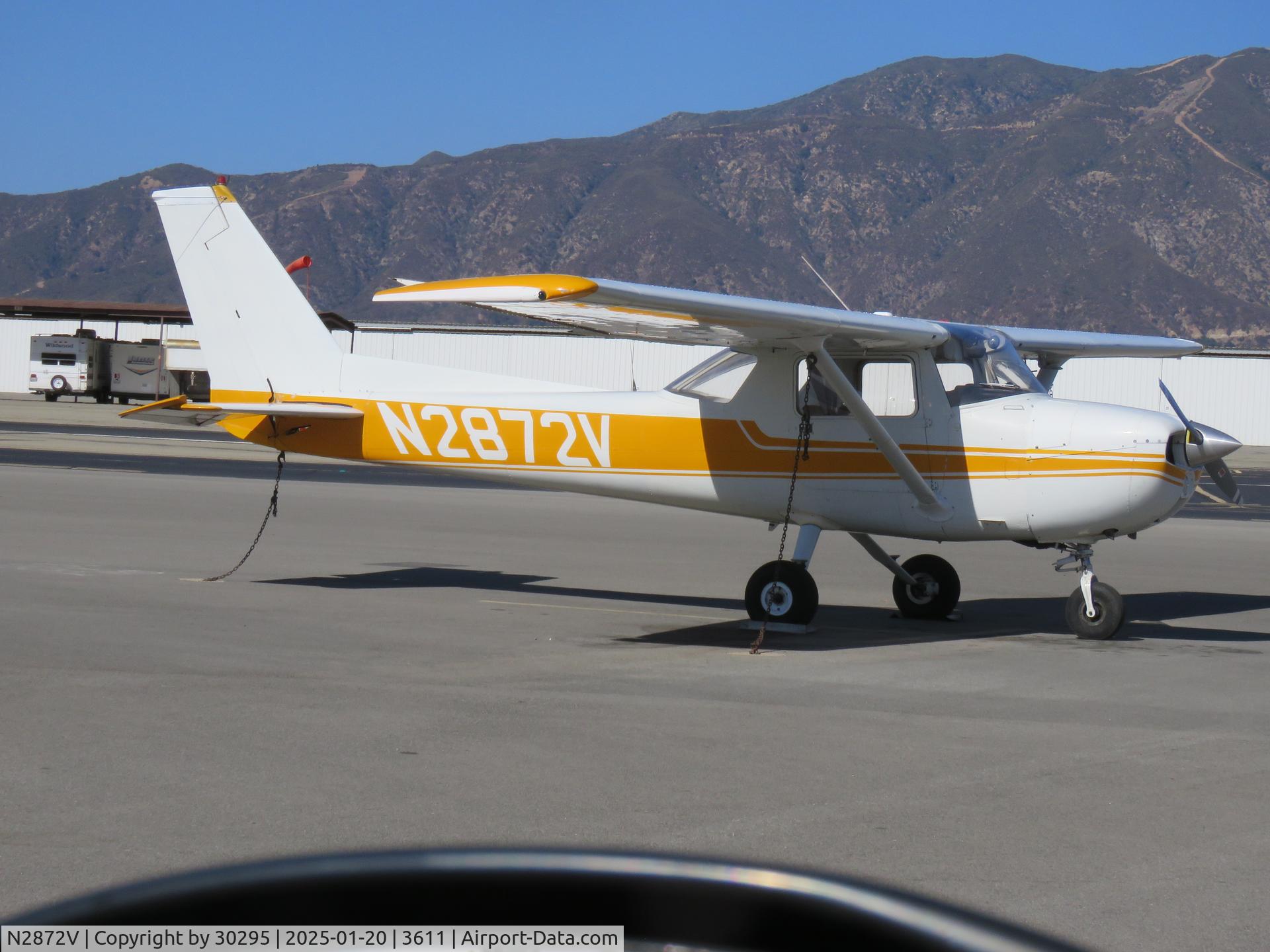 N2872V, 1974 Cessna 150M C/N 15076306, Parked
