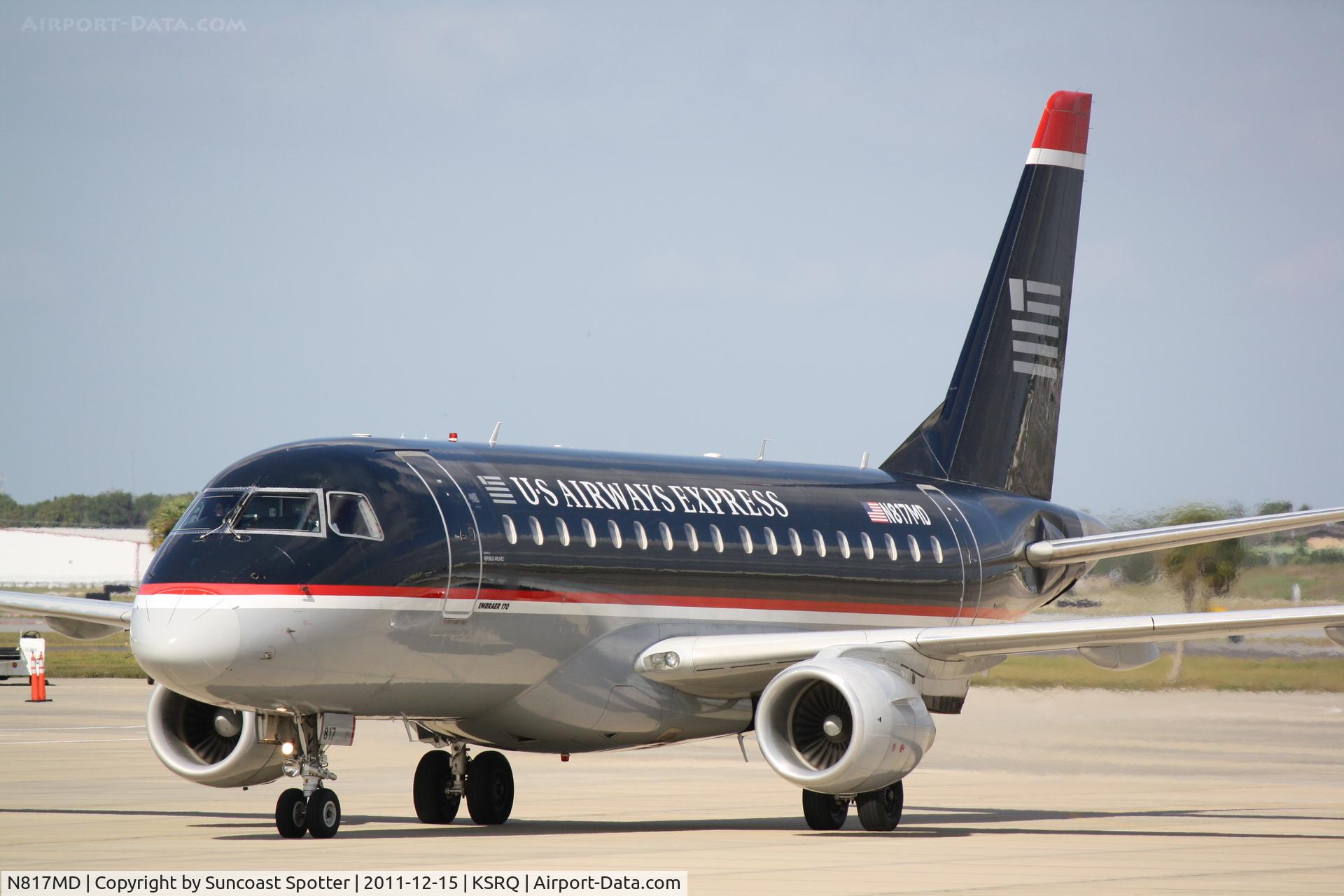 N817MD, 2004 Embraer 170SU (ERJ-170-100SU) C/N 17000038, Republic Airlines/US Airways Express Embraer 175  arrives at Sarasota-Bradenton International Airport