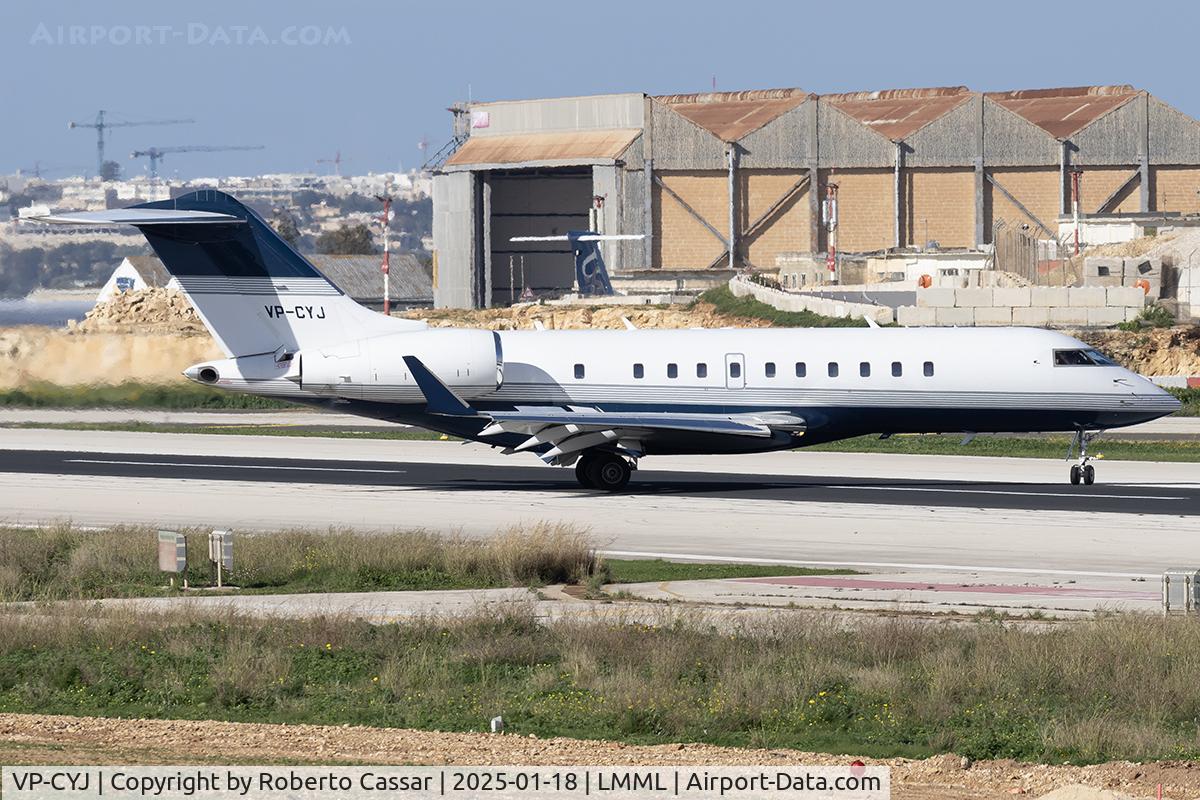 VP-CYJ, 2006 Bombardier Global 5000 C/N 9216, Runway 13