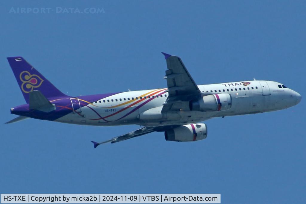 HS-TXE, 2012 Airbus A320-232 C/N 5436, Take off