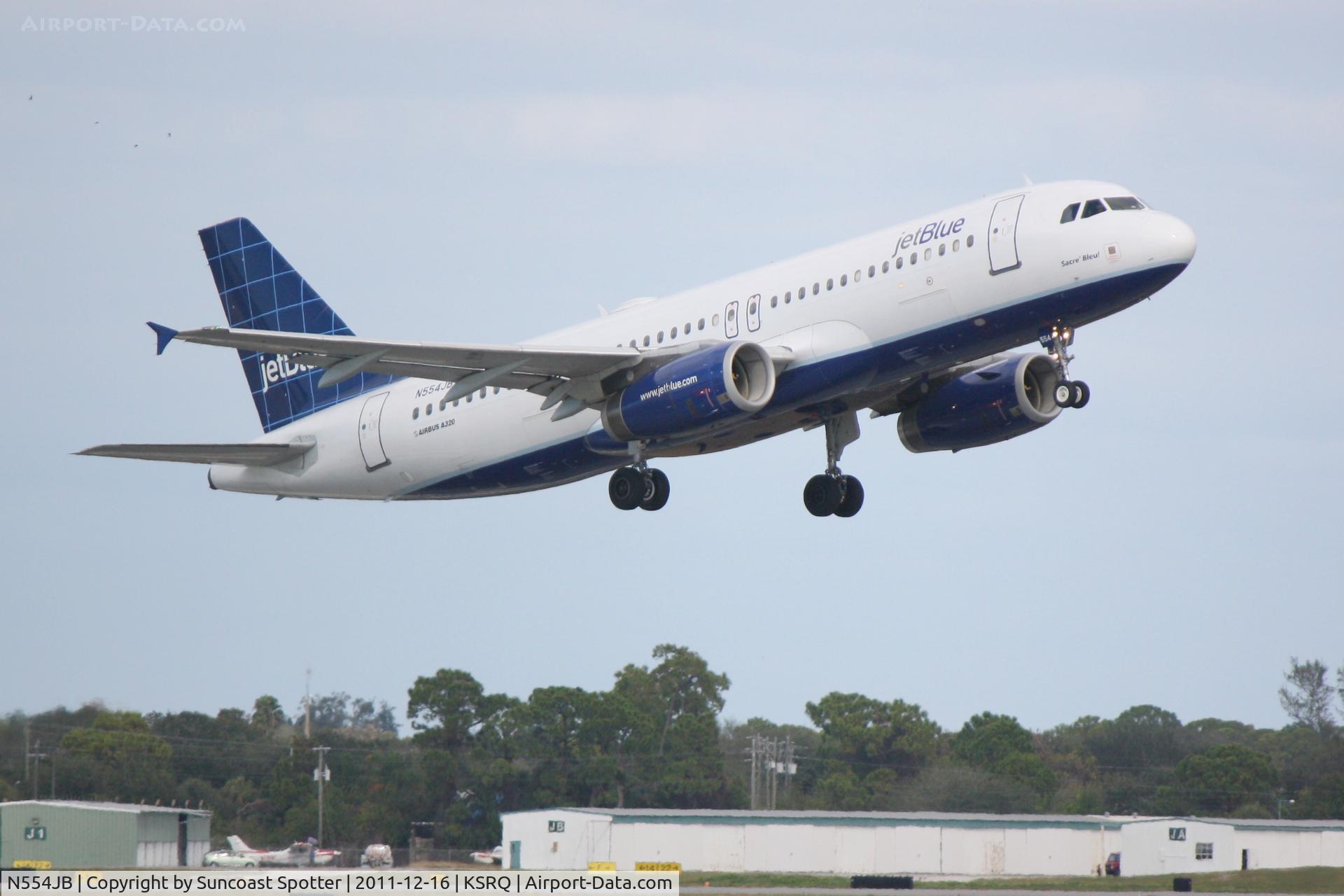 N554JB, 2002 Airbus A320-232 C/N 1898, Jet Blue Air Bus A320 departs from Runway 14 at Sarasota-Bradenton International Airport enroute to John F Kennedy International Airport