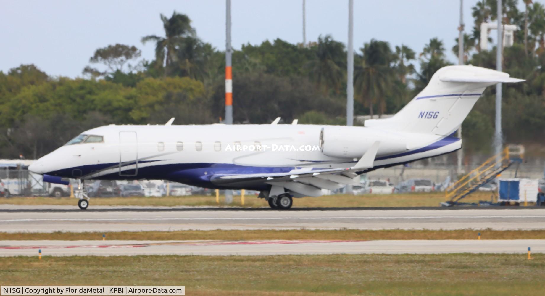 N1SG, 2004 Bombardier Challenger 300 (BD-100-1A10) C/N 20025, Challenger 300 zx 