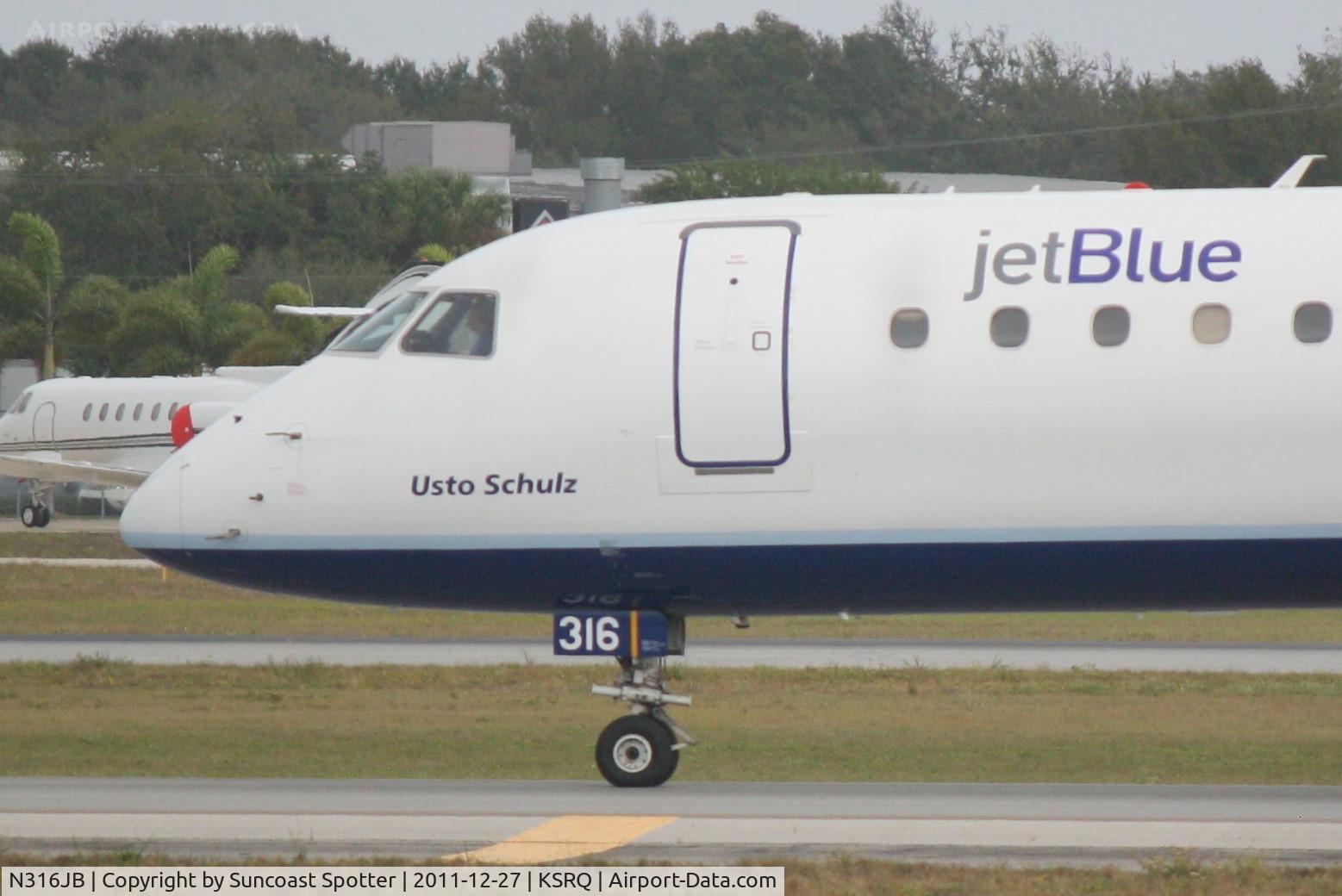 N316JB, Embraer ERJ-190-100 IGW 190AR C/N 19000292, Jet Blue Flight 1187 on arrival to Runway 14 at Sarasota-Bradenton International Airport following flight from Boston Logan International Airport
