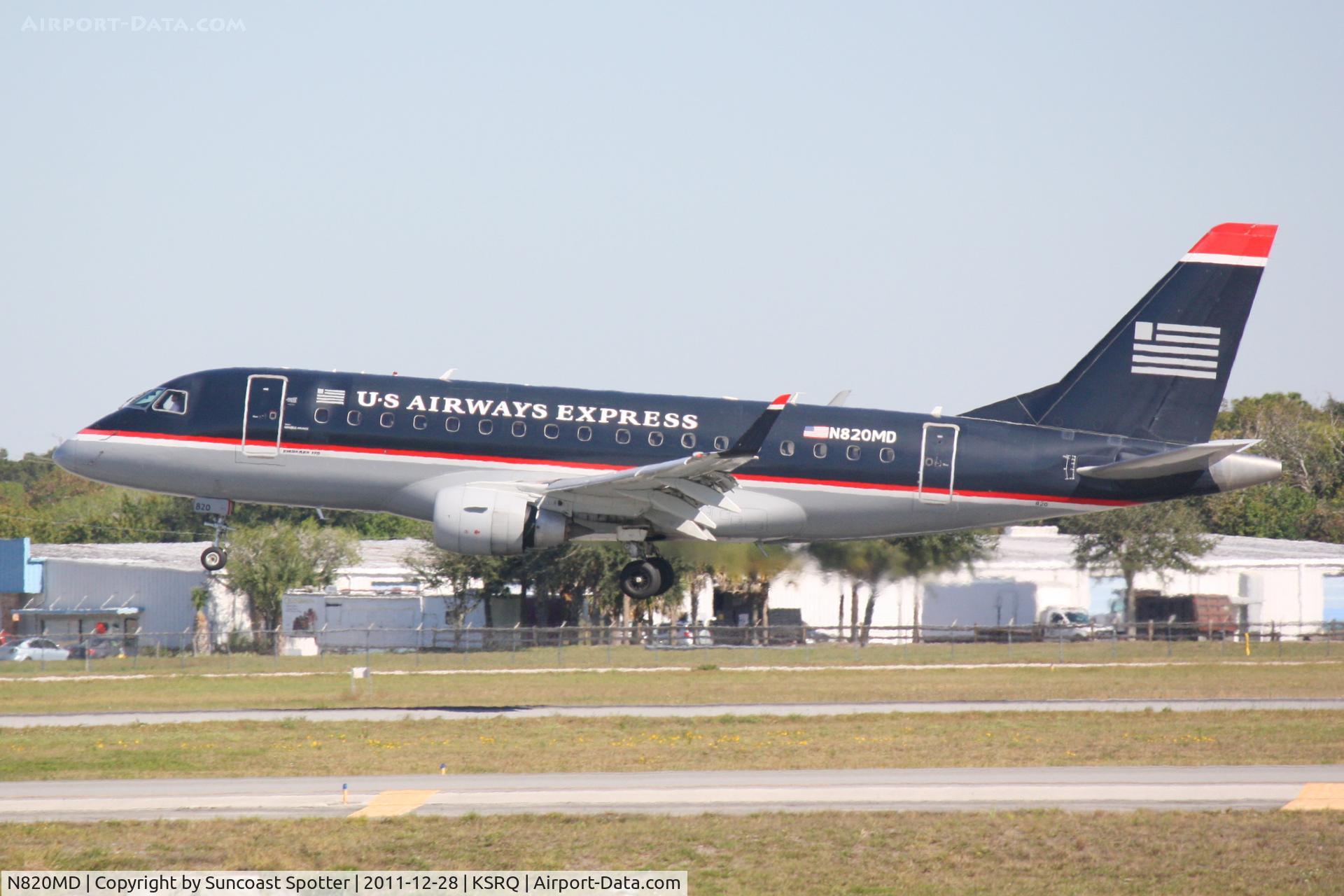 N820MD, 2004 Embraer 170SU (ERJ-170-100SU) C/N 17000041, Republic Airlines Embraer 175 arrives on Runway 32 at Sarasota-Bradenton International Airport