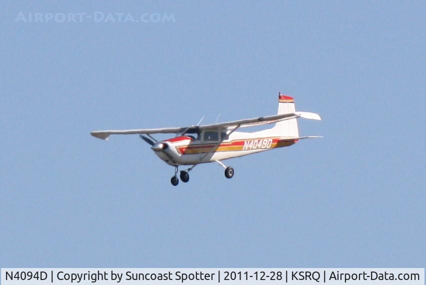 N4094D, 1957 Cessna 182A Skylane C/N 34794, Cessna Skylane on approach to Runway 32 at Sarasota-Bradenton International Airport