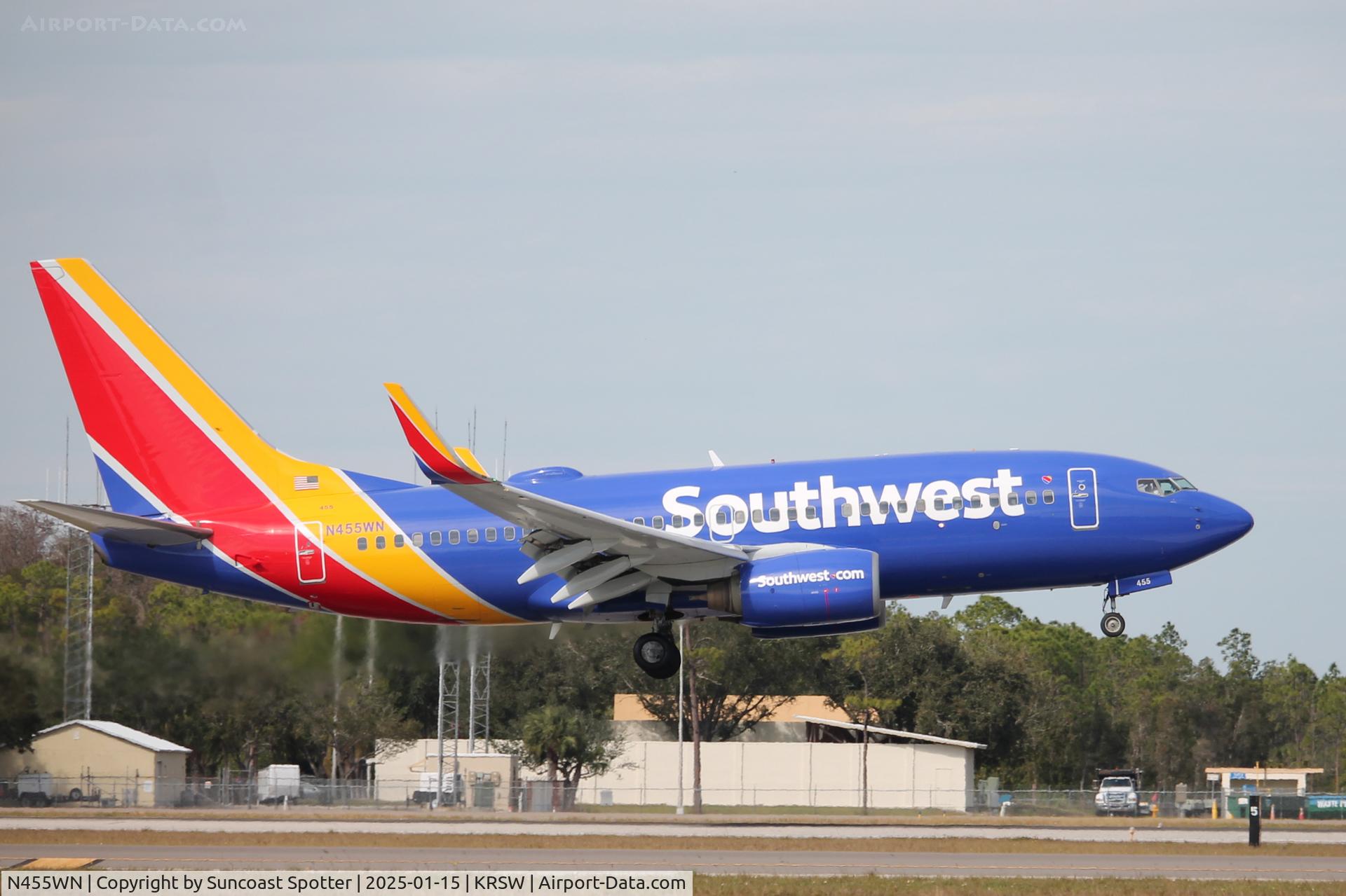 N455WN, 2004 Boeing 737-7H4 C/N 32462, Southwest Flight 1351 arrives on Runway 6 at Southwest Florida International Airport following flight from Chicago-Midway International Airport