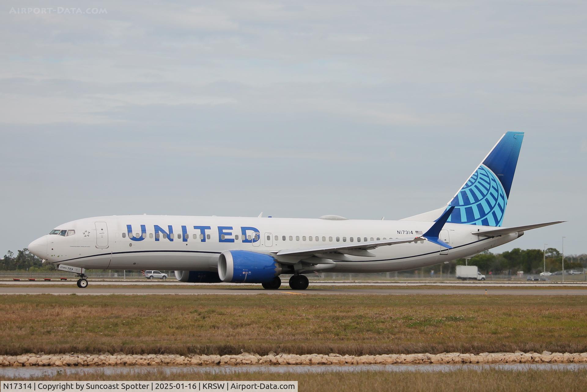N17314, 2023 Boeing 737-8 MAX C/N 67569, United Flight 661 taxis at Southwest Florida International Airport prior to flight to Newark-Liberty International Airport