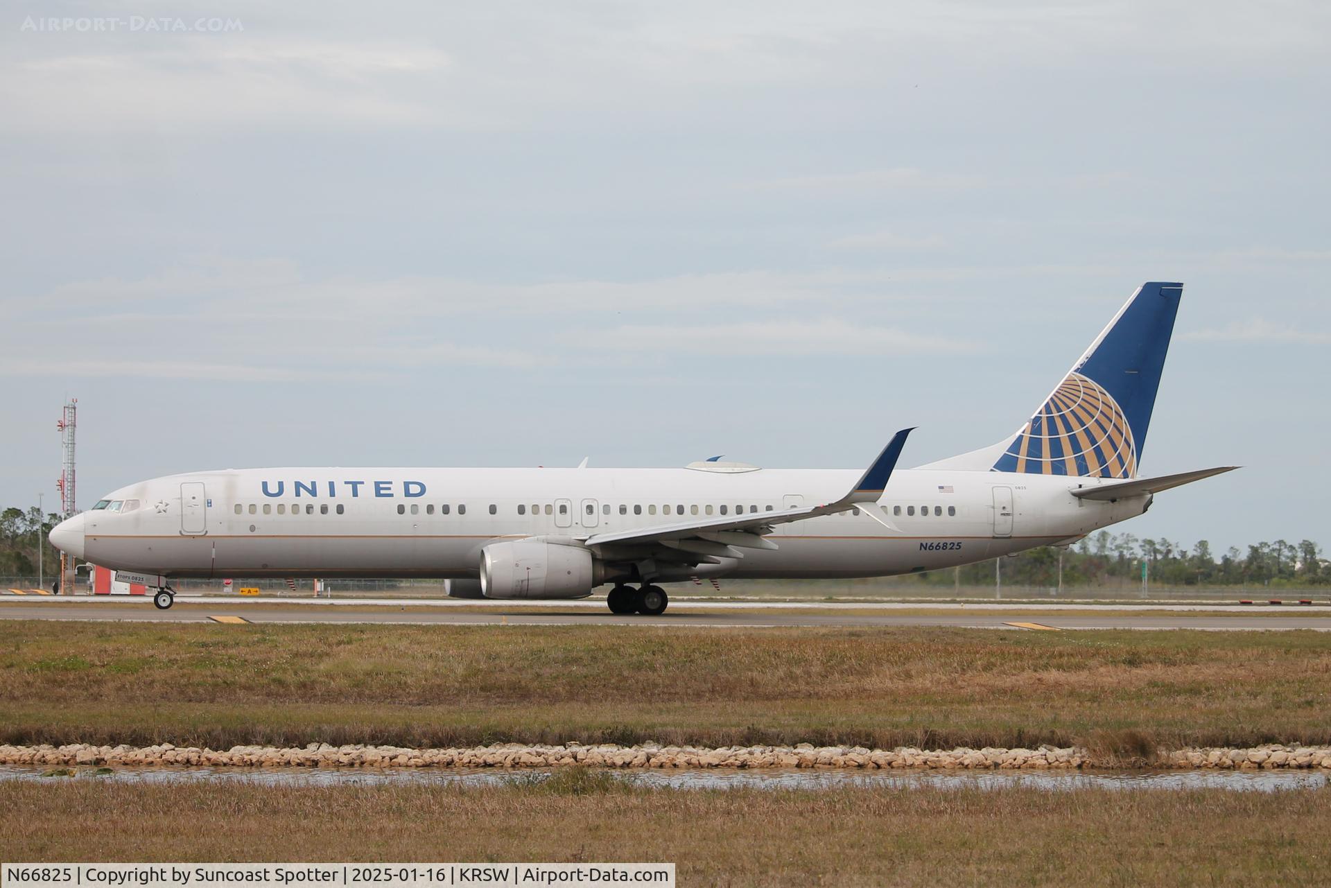 N66825, 2014 Boeing 737-924/ER C/N 42748, United Flight 2177 taxis at Southwest Florida International Airport prior to flight to Denver International Airport