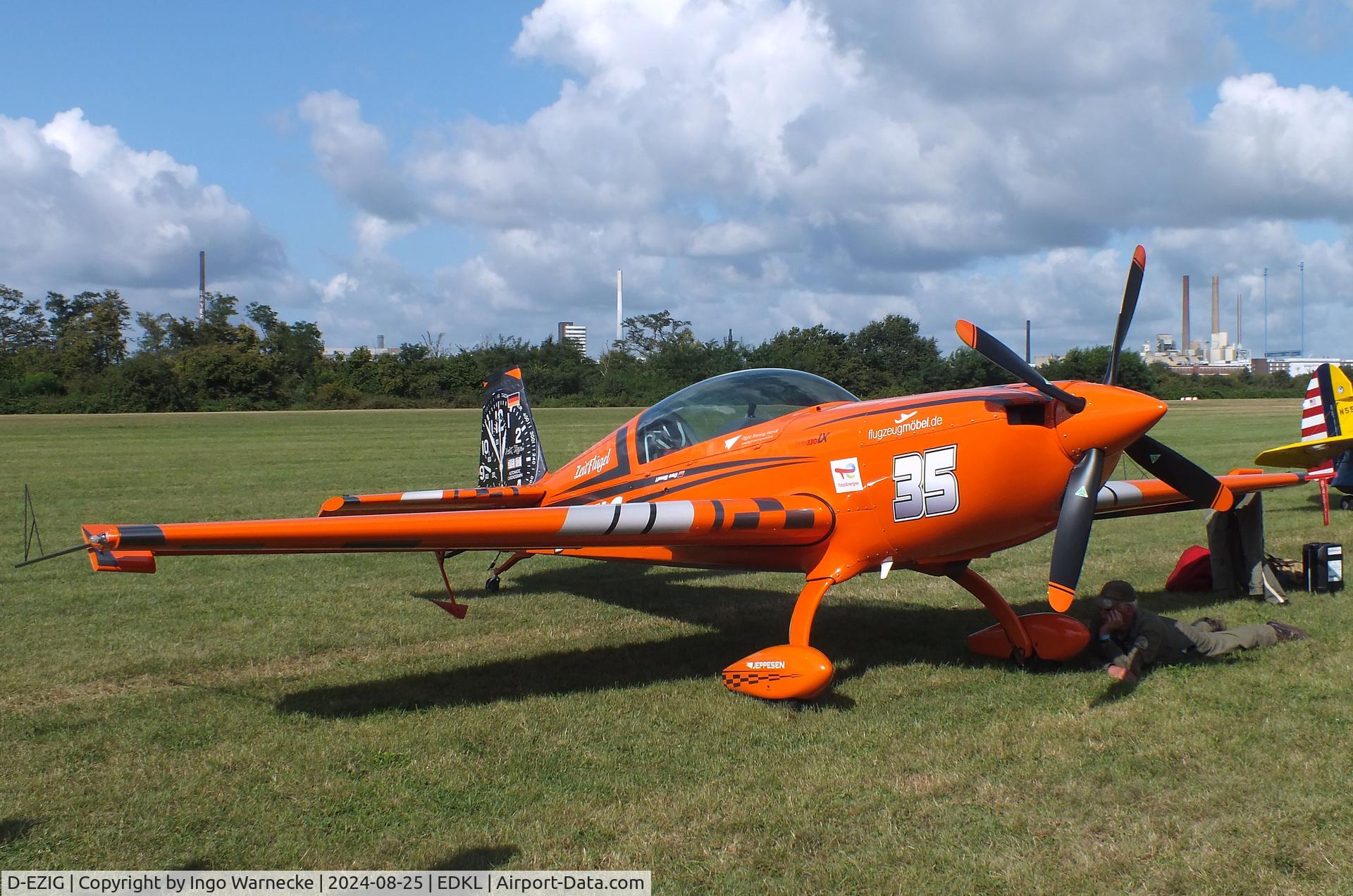 D-EZIG, Extra EA-300LC C/N LC030, Extra EA-300LC at the 2024 Flugplatzfest Leverkusen airfield display