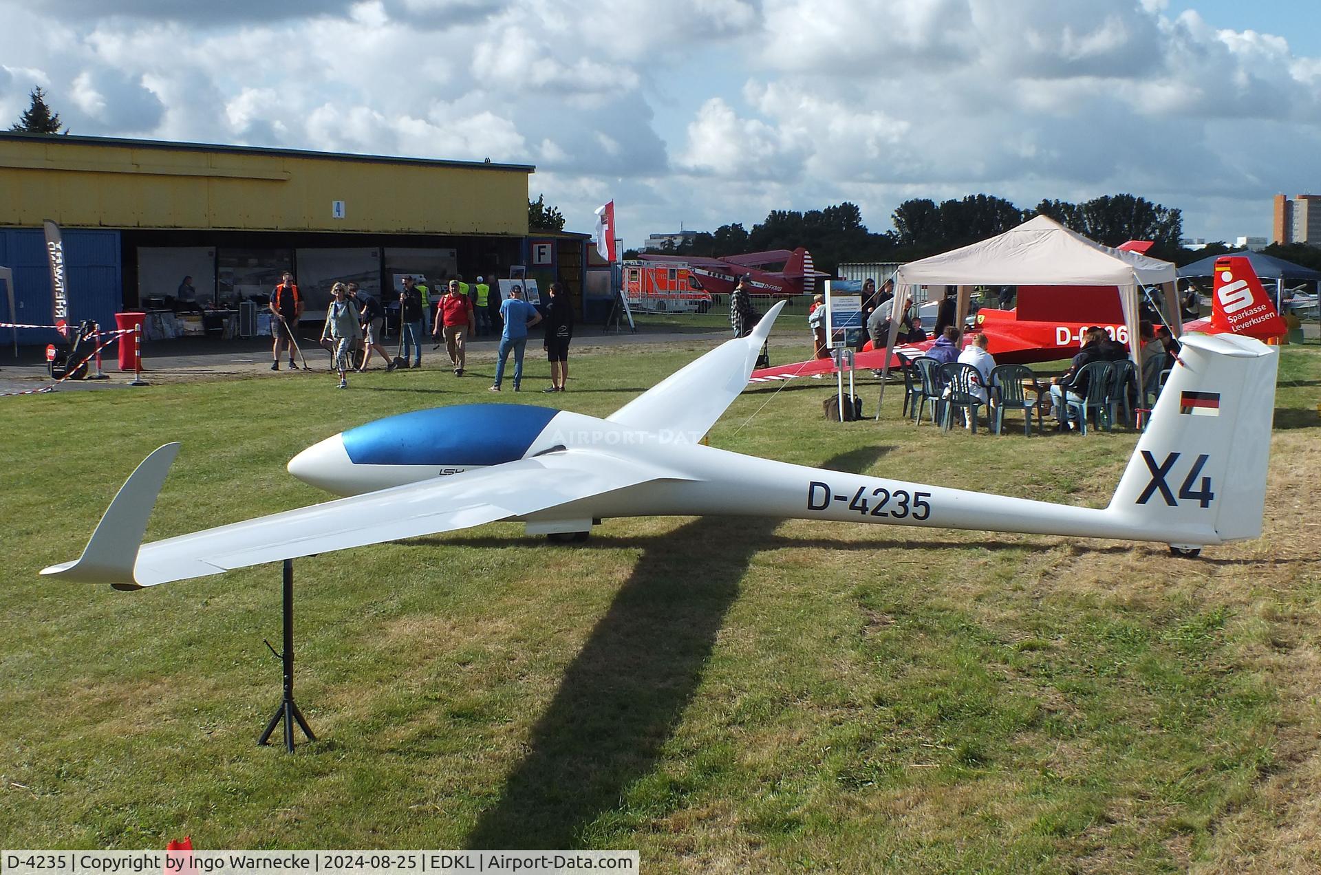 D-4235, 1981 Rolladen-Schneider LS-4 C/N 4019, Rolladen-Schneider LS-4 neo at the 2024 Flugplatzfest Leverkusen airfield display
