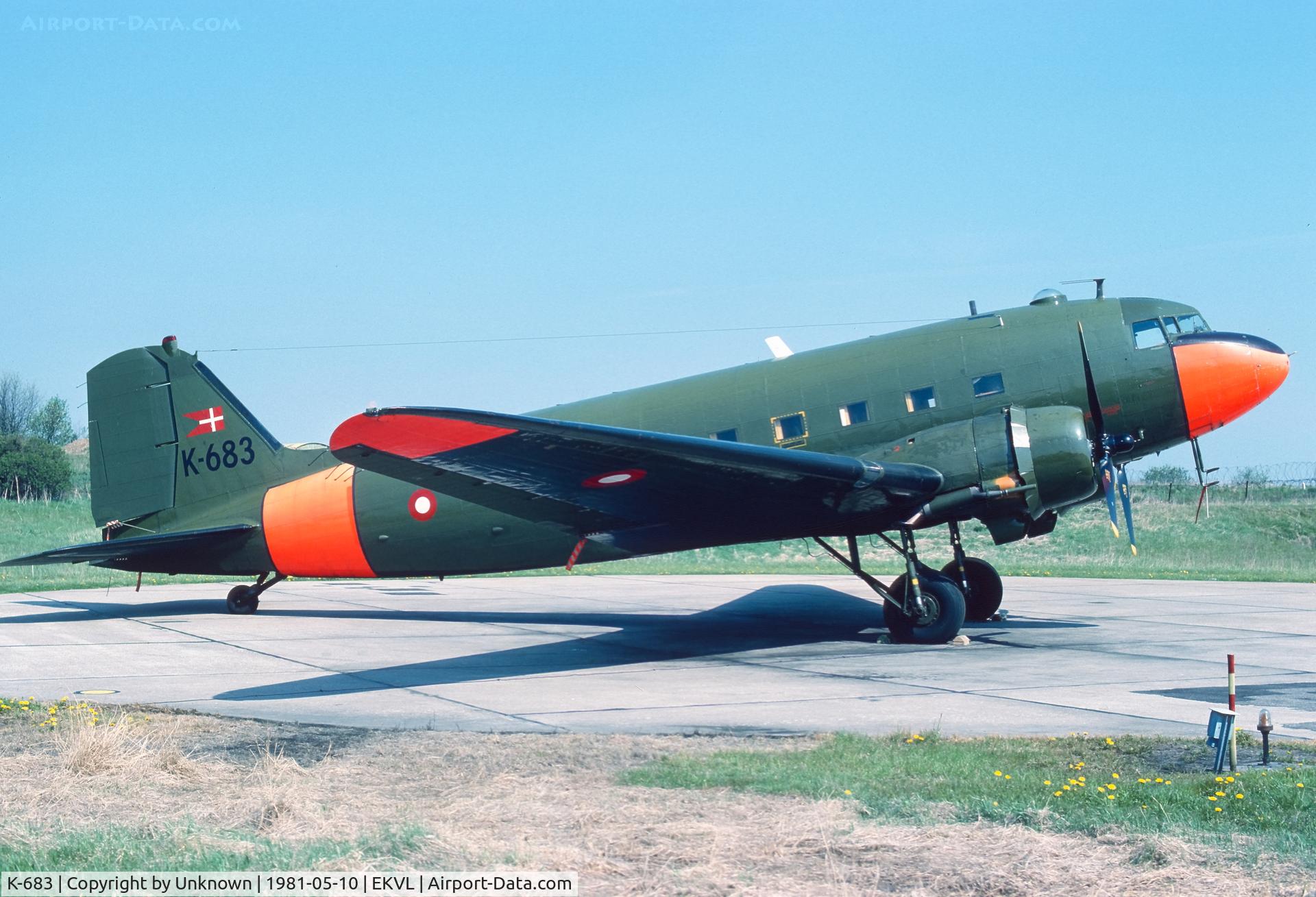 K-683, 1944 Douglas C-47A-80-DL Skytrain C/N 19677, Værløse Air Base 10.5.1981