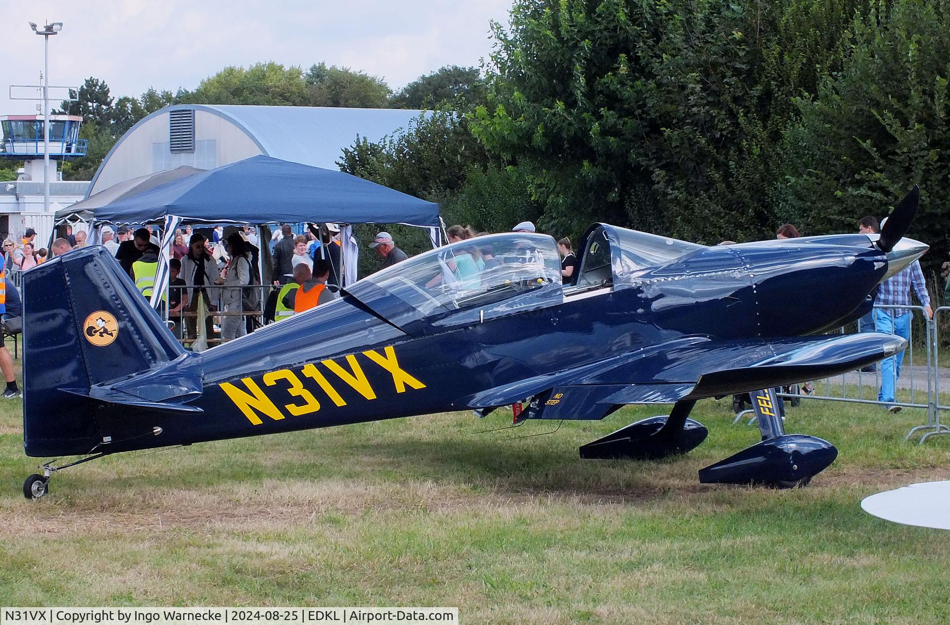 N31VX, 2018 Team F-4 Rocket C/N 00182, Team Rocket (Ward, L R) F4 Raider at the 2024 Flugplatzfest Leverkusen airfield display